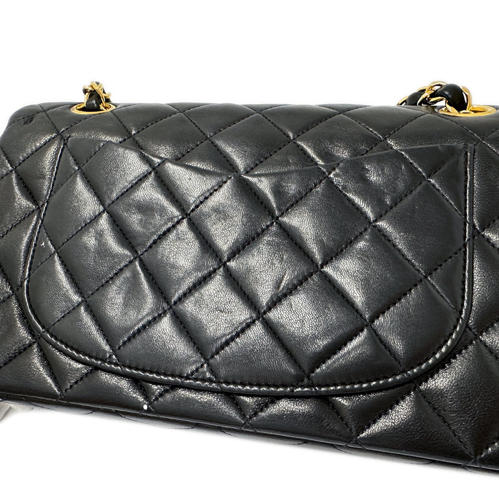 Chanel Black Handbag Shoulder Bag (Pre-Owned)