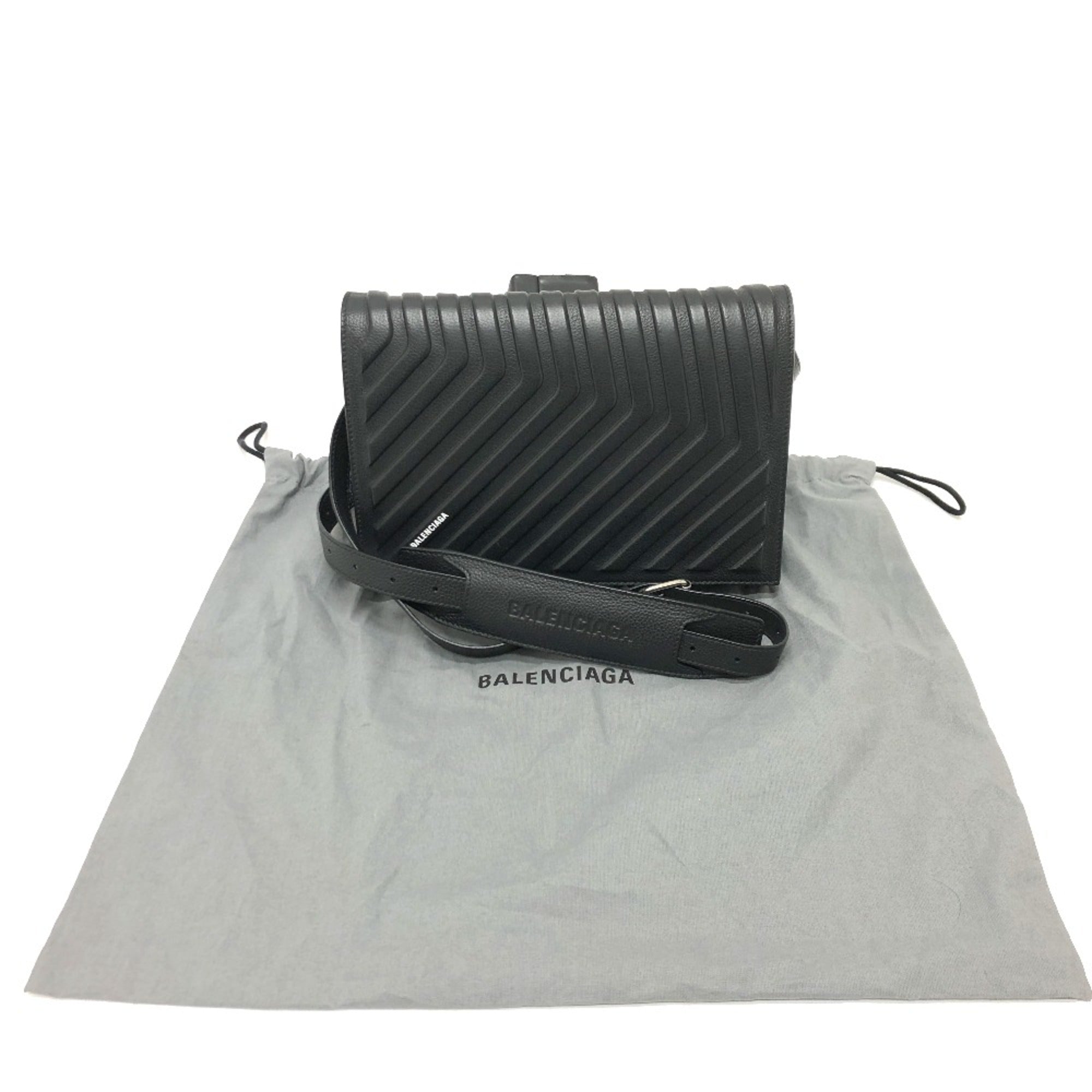 Balenciaga Black Leather Shoulder Bag (Pre-Owned)