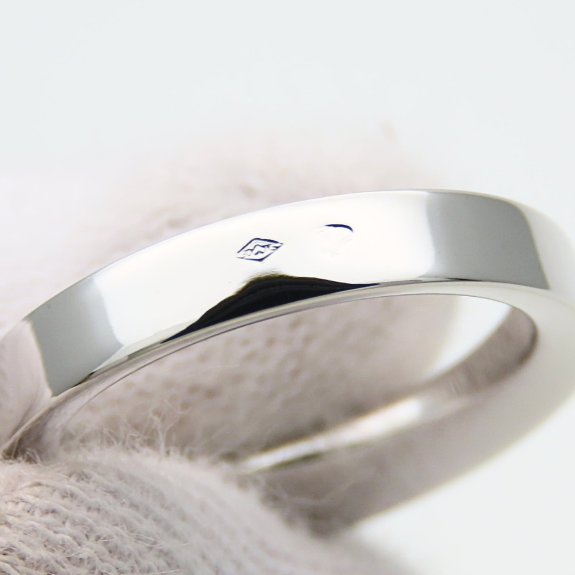 Cartier White Gold White Gold (18K) Band Ring (Pre-Owned)