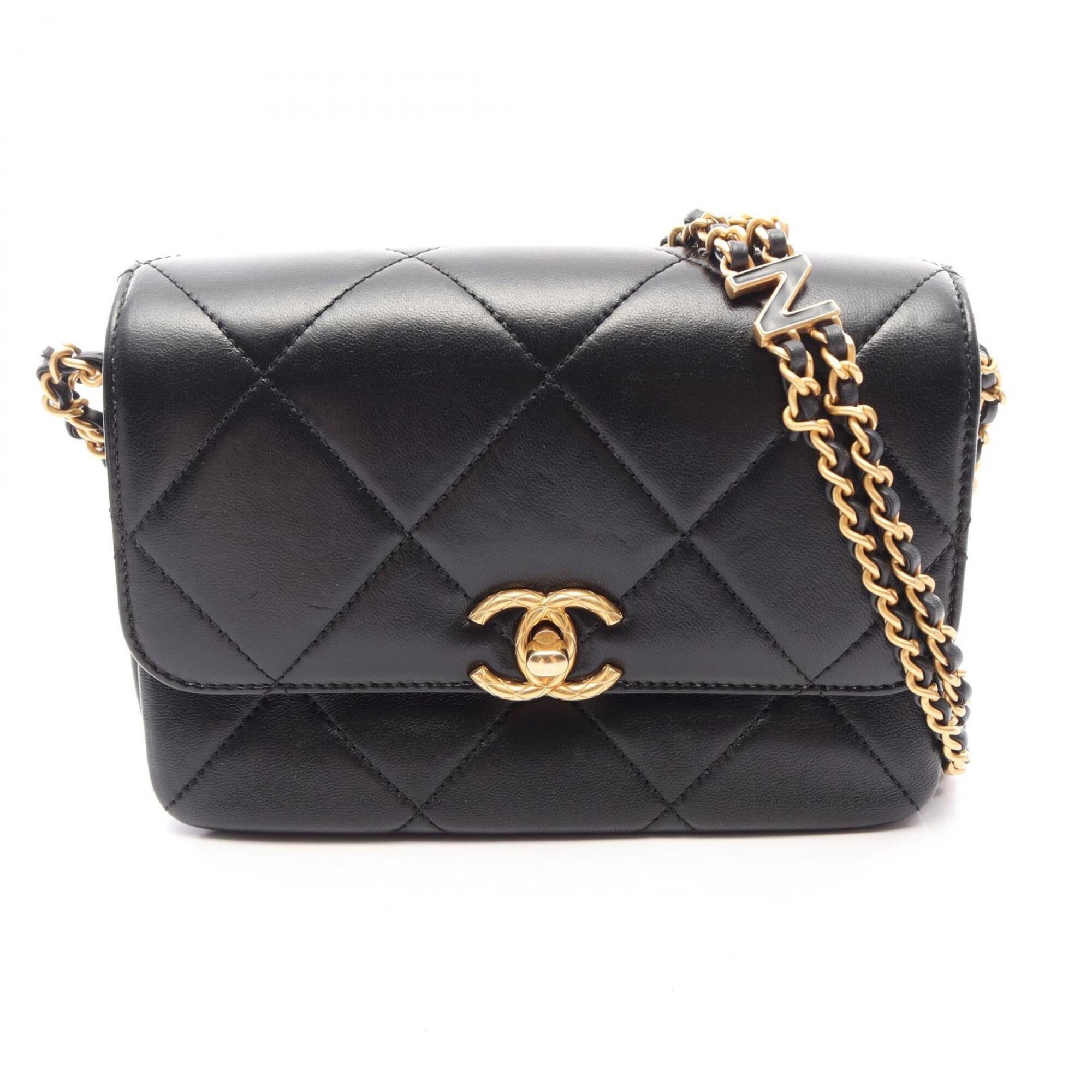 Chanel Black Leather Handbag Shoulder Bag (Pre-Owned)