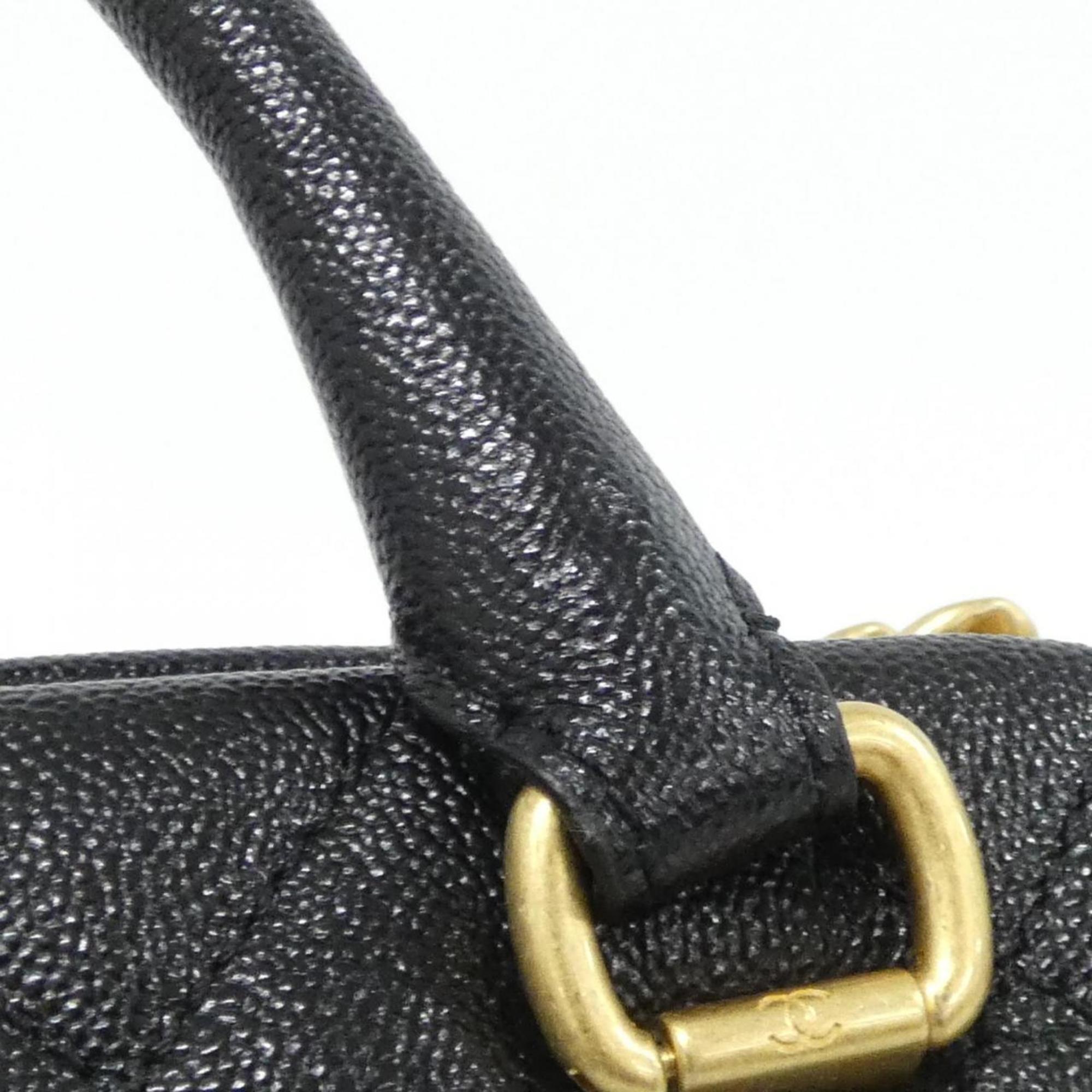 Chanel Black Grained Calfskin Handbag (Pre-Owned)
