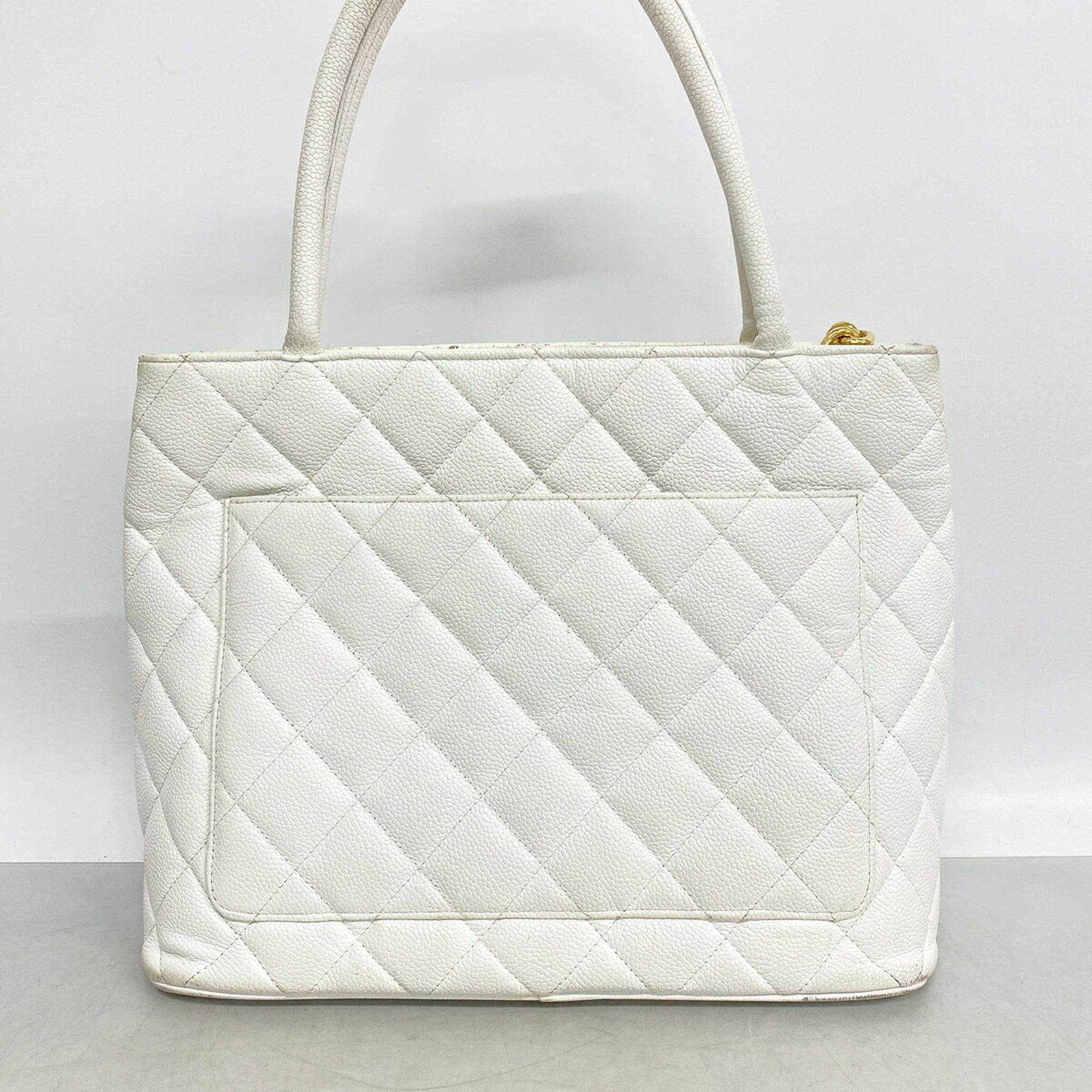 Chanel White Grained Calfskin Tote Bag (Pre-Owned)