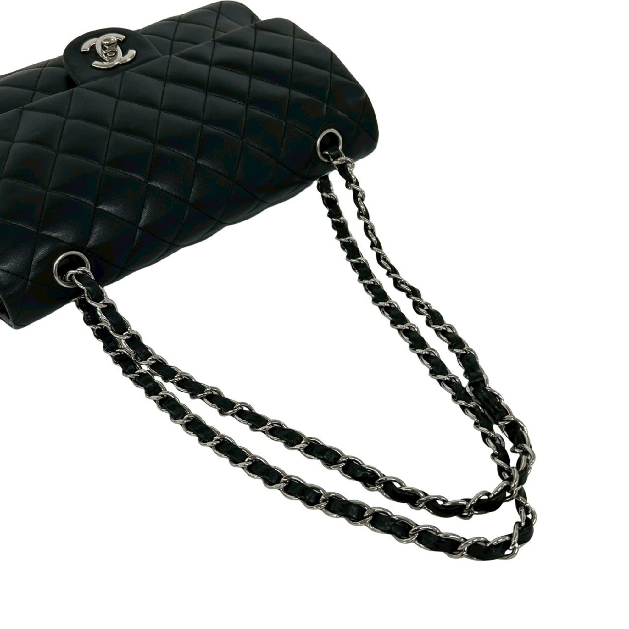 Chanel Black Leather Pochette Shoulder Bag (Pre-Owned)