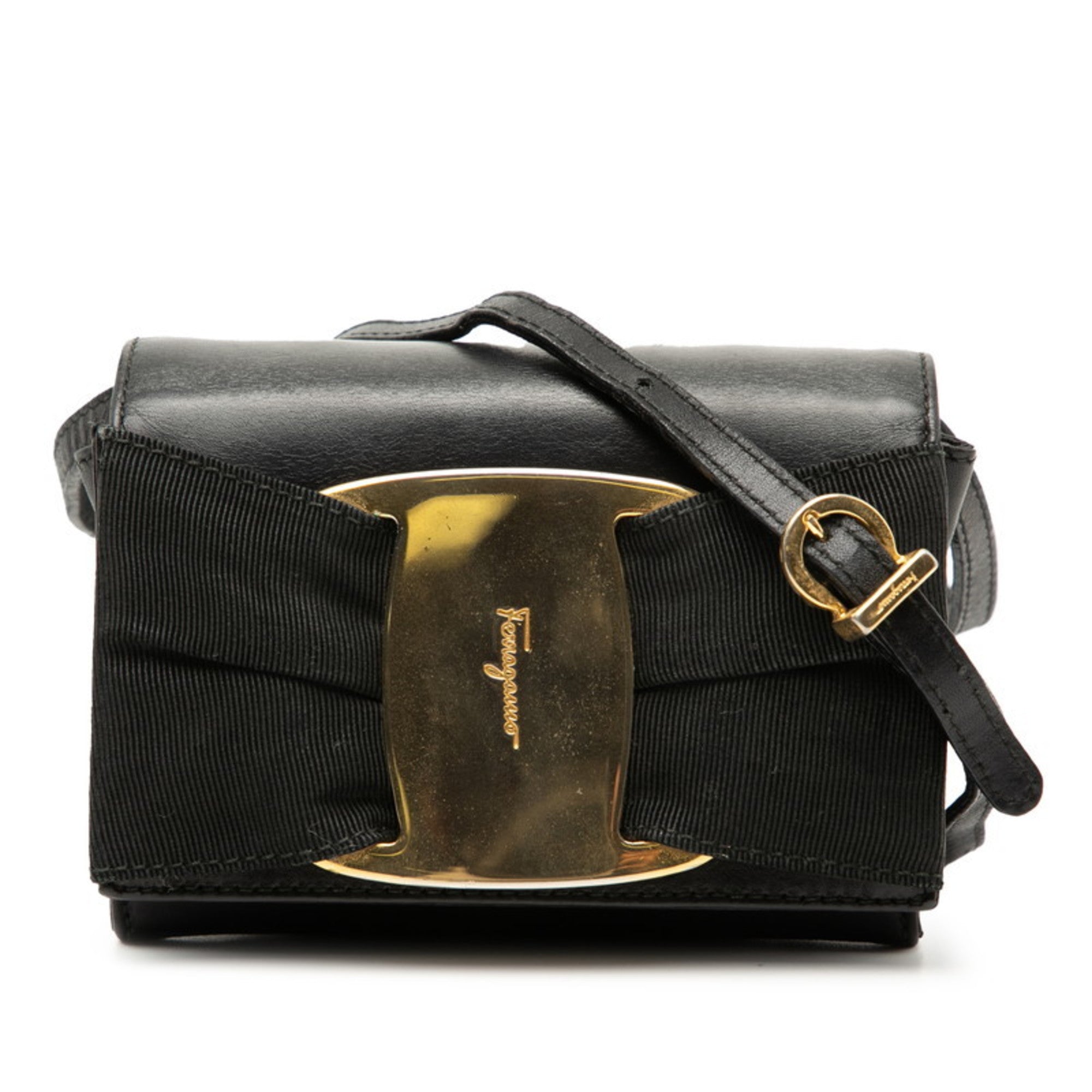 Salvatore Ferragamo Black Leather Shoulder Bag (Pre-Owned)