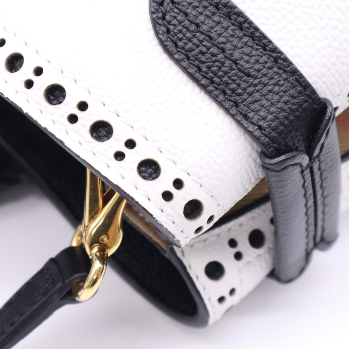 Burberry Black White Handbag Shoulder Bag (Pre-Owned)