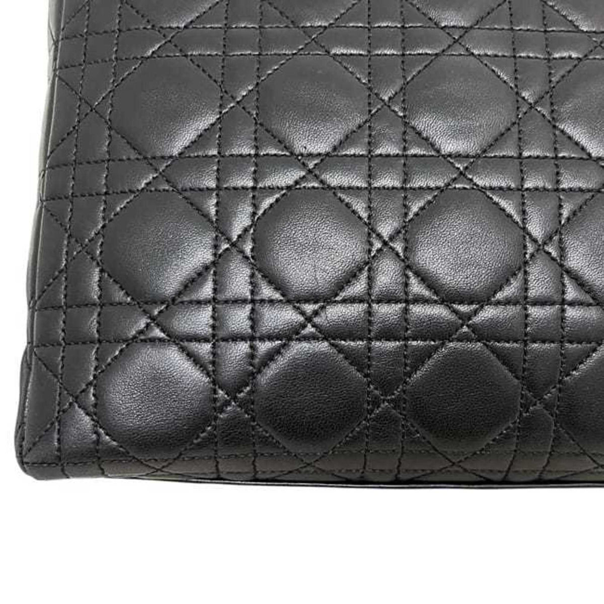 Christian Dior Black Leather Handbag (Pre-Owned)