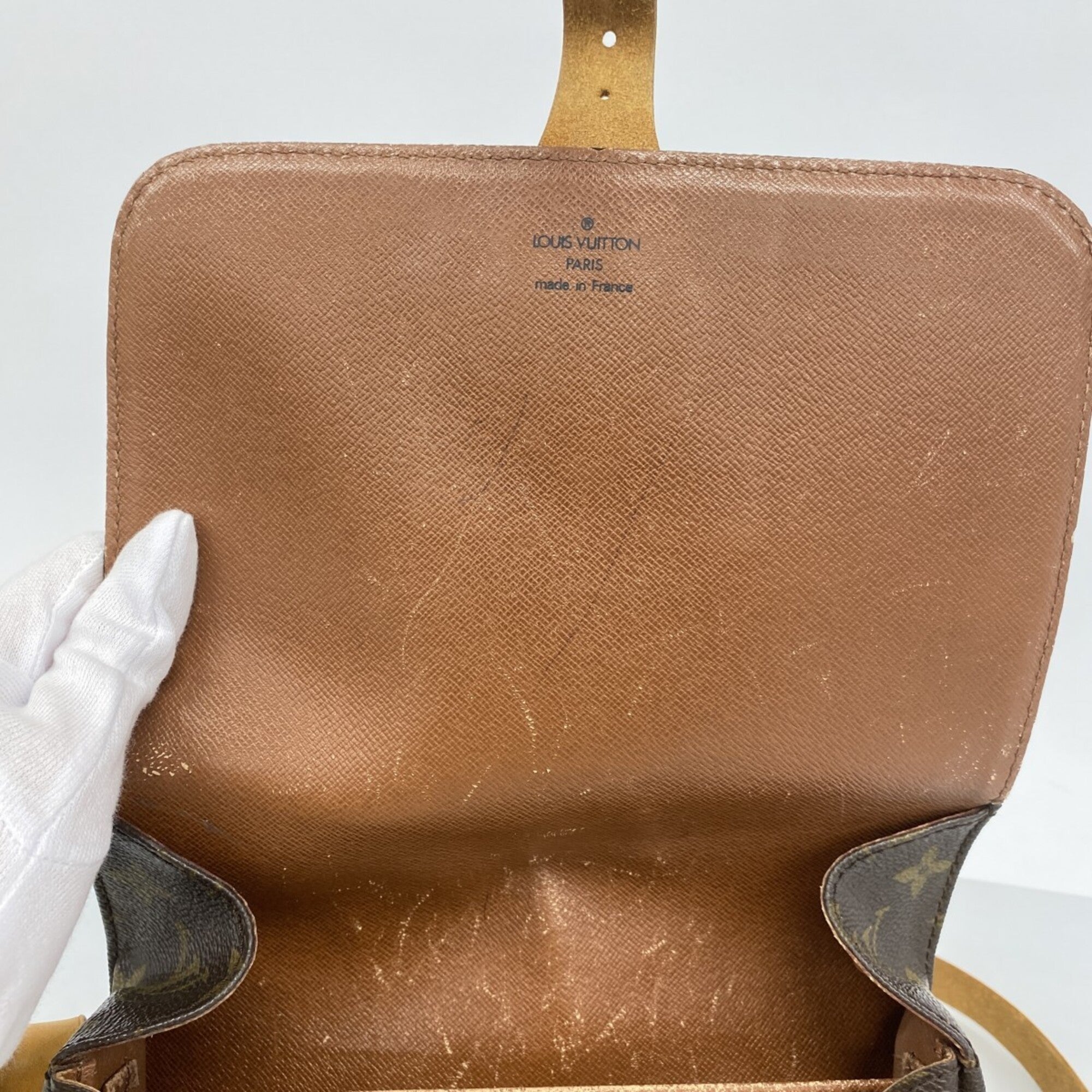 Louis Vuitton Brown Shoulder Bag (Pre-Owned)