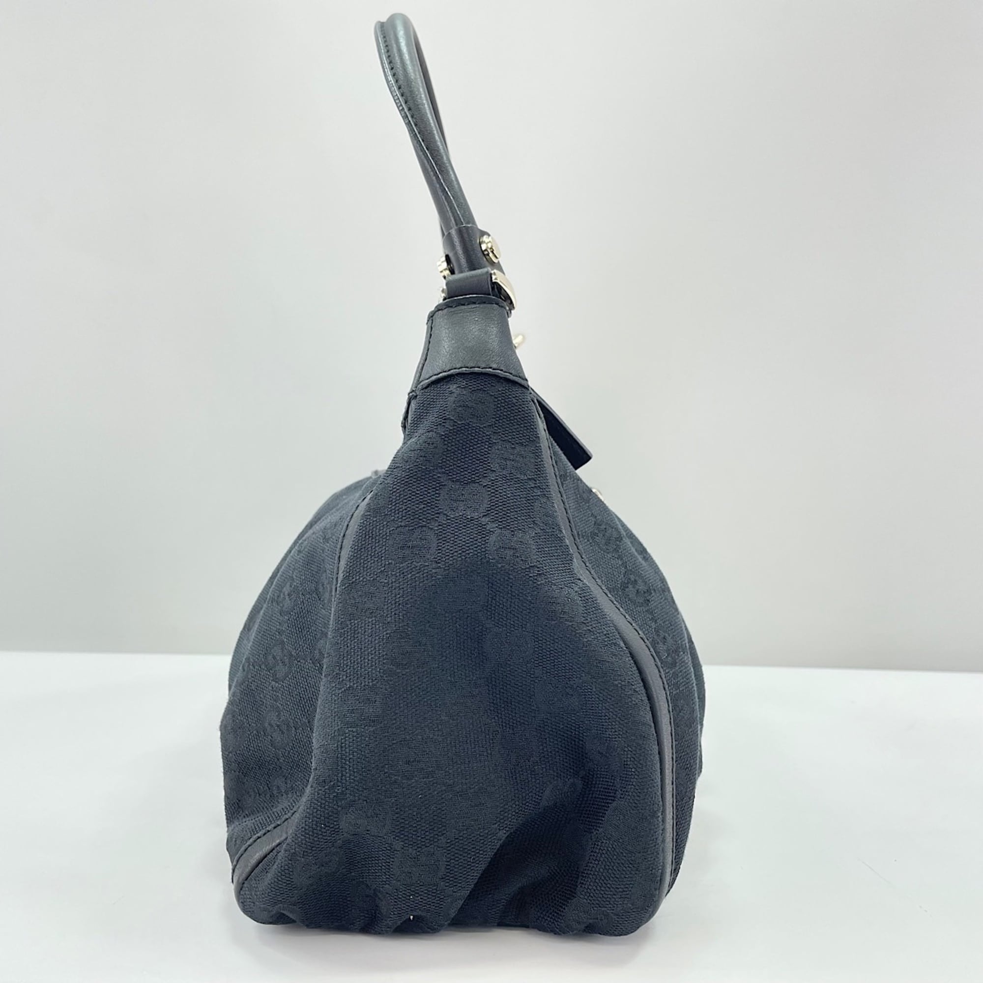 Gucci Abbey Black Handbag (Pre-Owned)