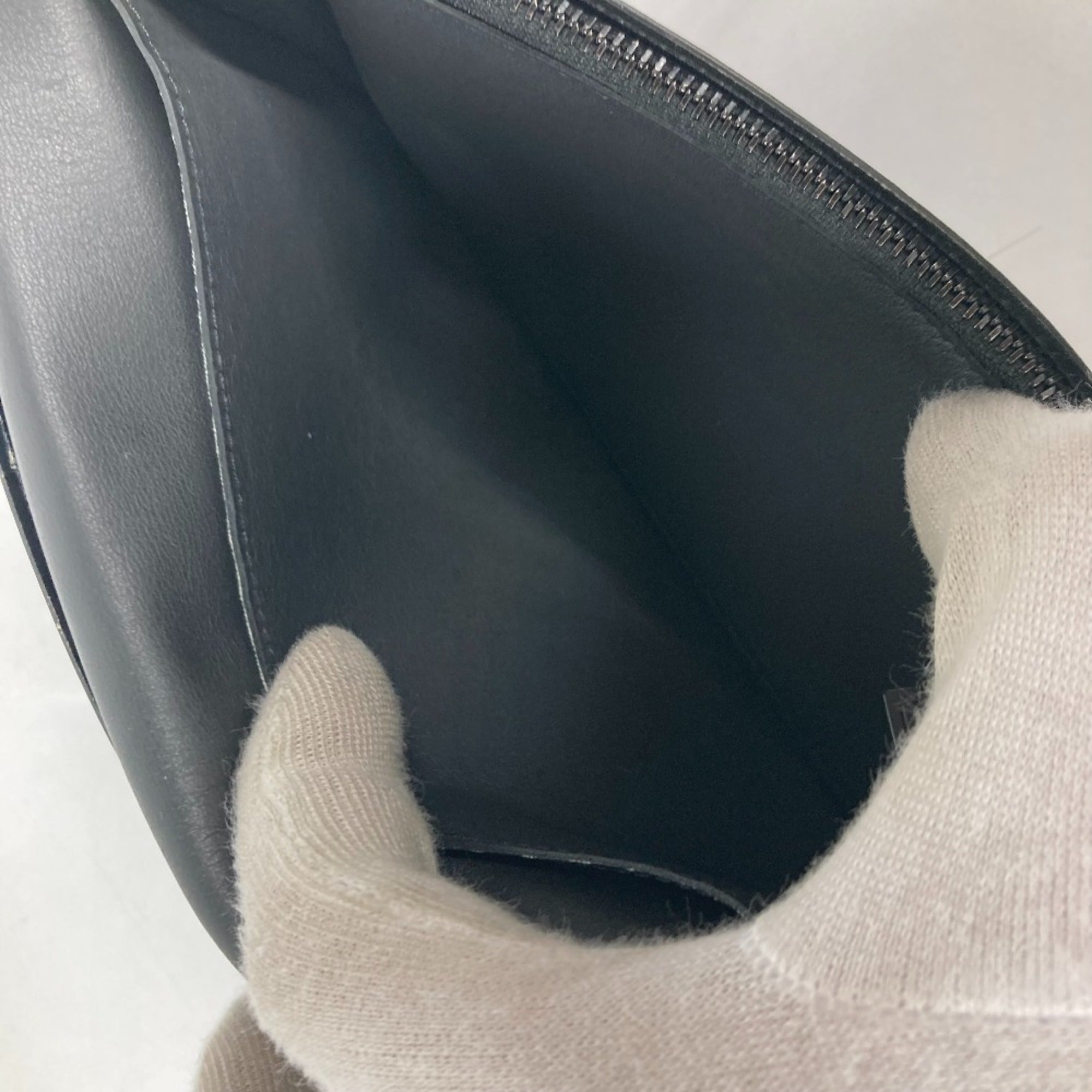Louis Vuitton Black Leather Long Wallet (Bi-Fold) (Pre-Owned)