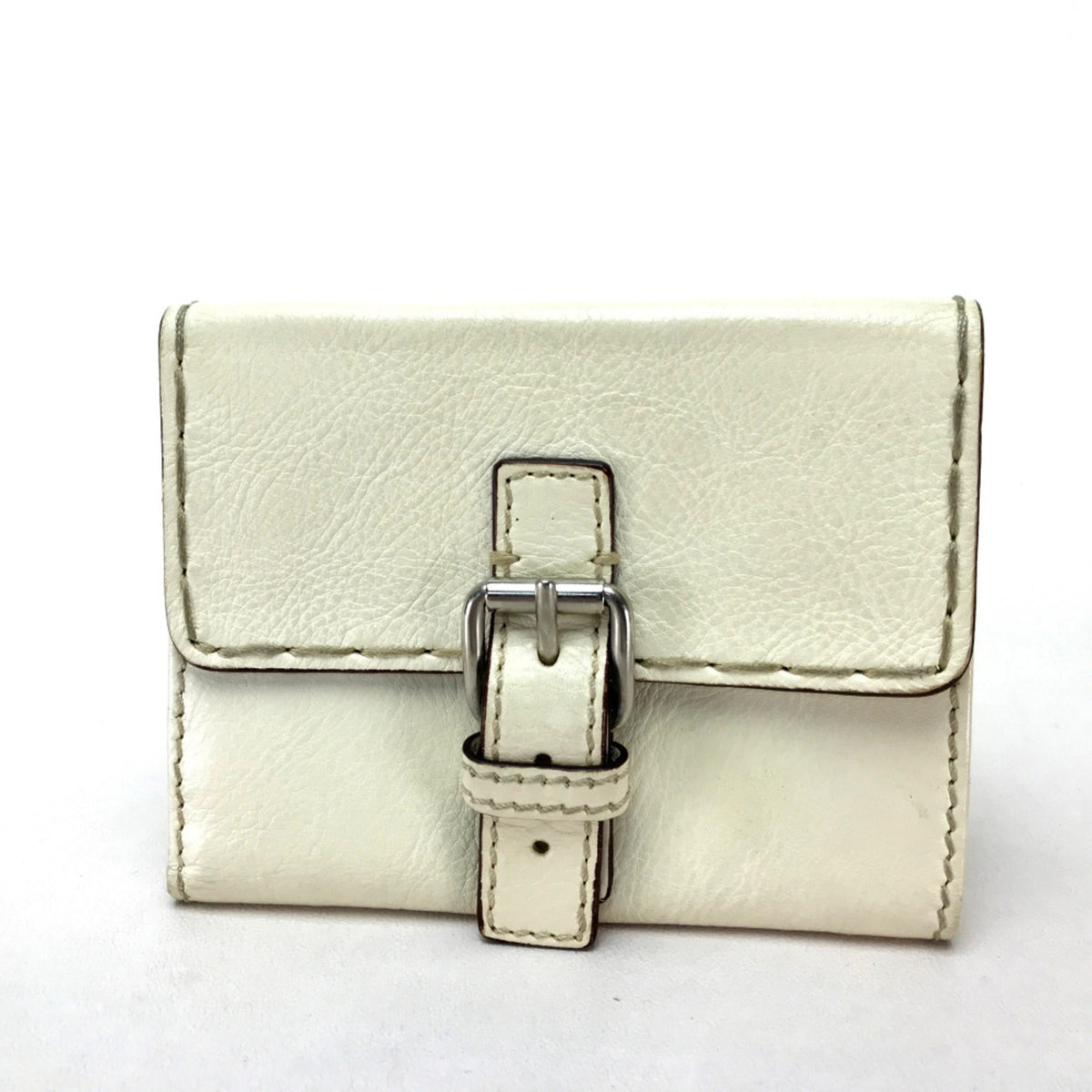 Chloé Beige Leather Wallet (Bi-Fold) (Pre-Owned)