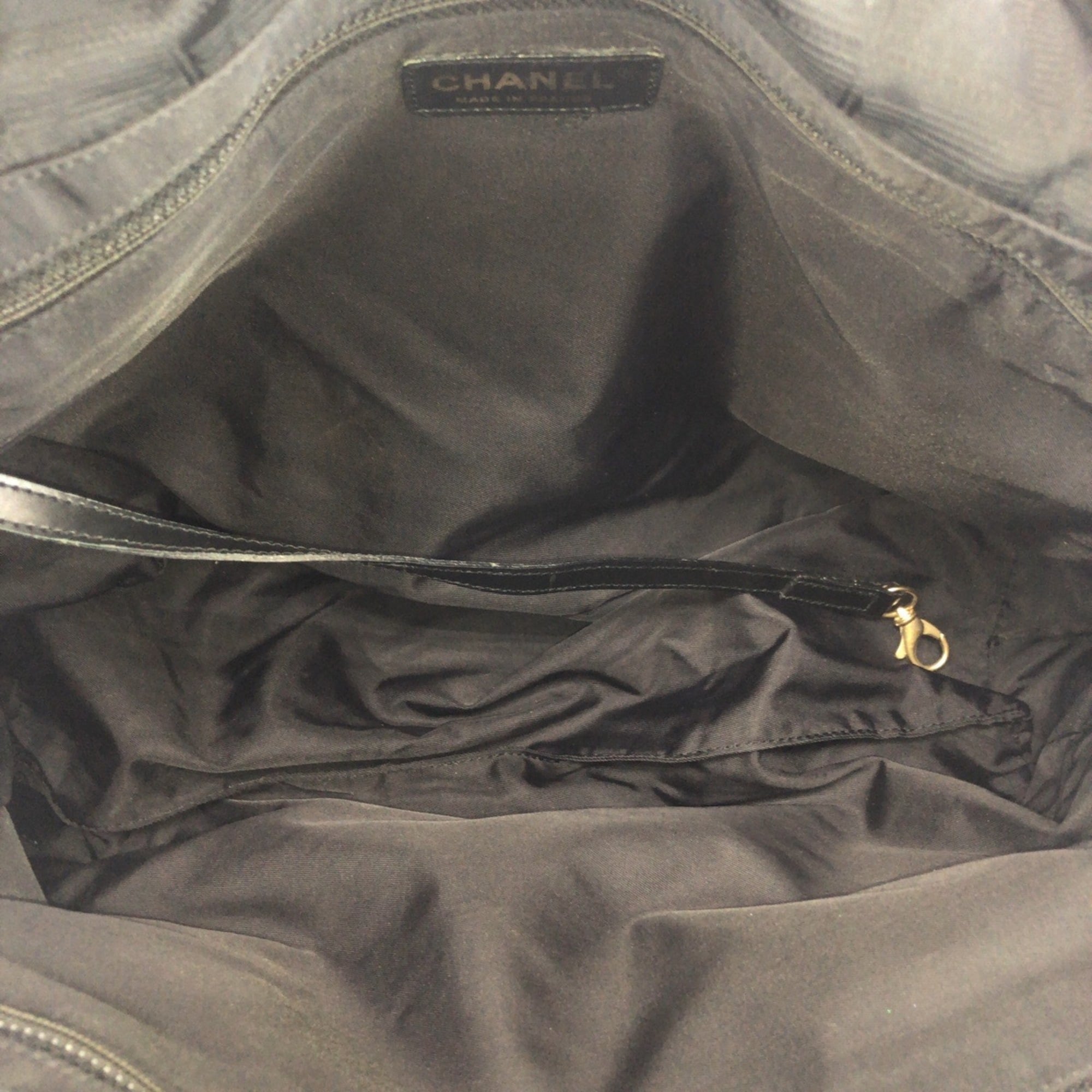 Chanel Black Nylon Leather Shoulder Bag Tote Bag (Pre-Owned)