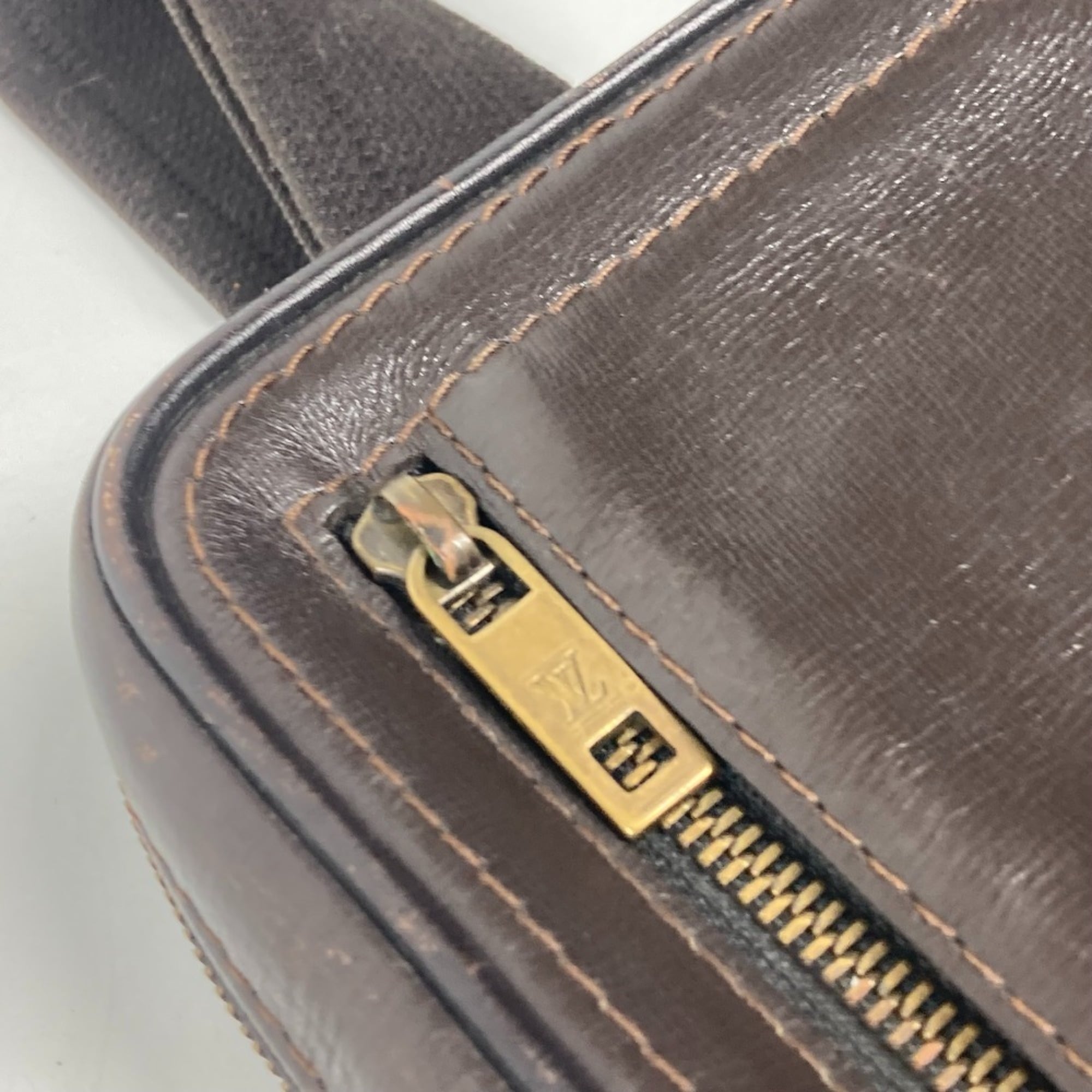 Louis Vuitton Brown Coffee Utah Leather Handbag Sling Bag (Pre-Owned)