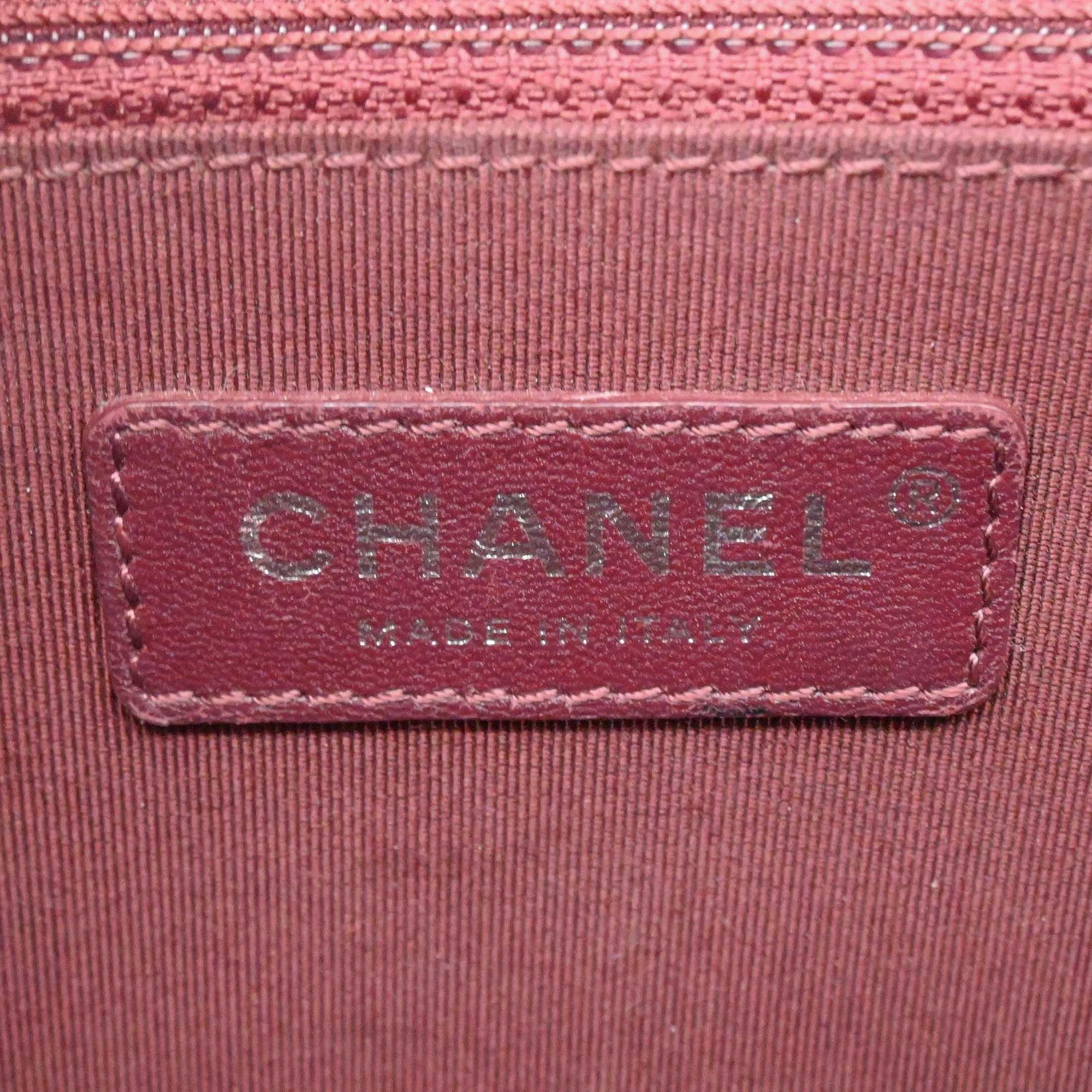 Chanel Navy Leather Handbag Shoulder Bag (Pre-Owned)