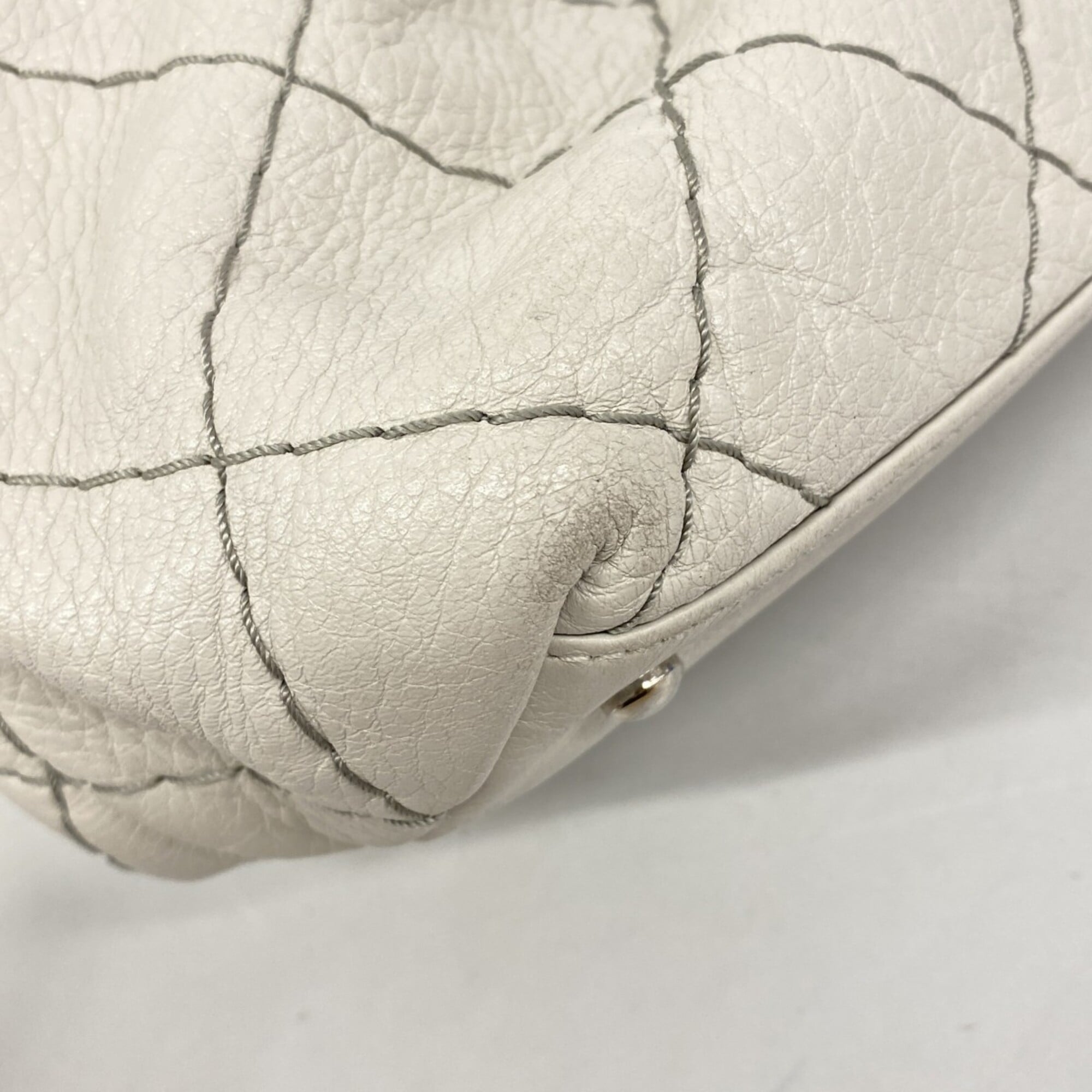 Chanel Gray Leather Tote Bag (Pre-Owned)