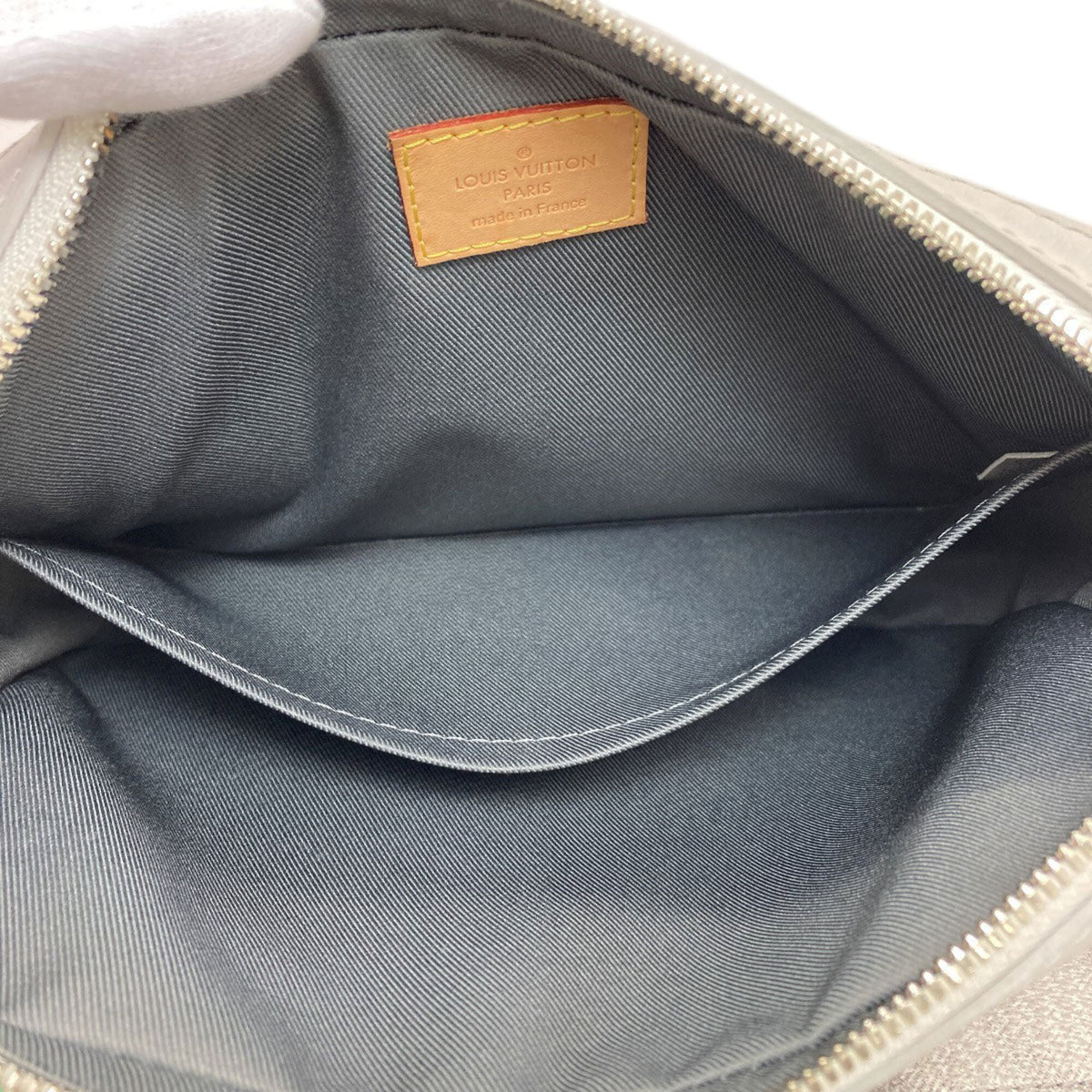 Louis Vuitton Gray Shoulder Bag (Pre-Owned)