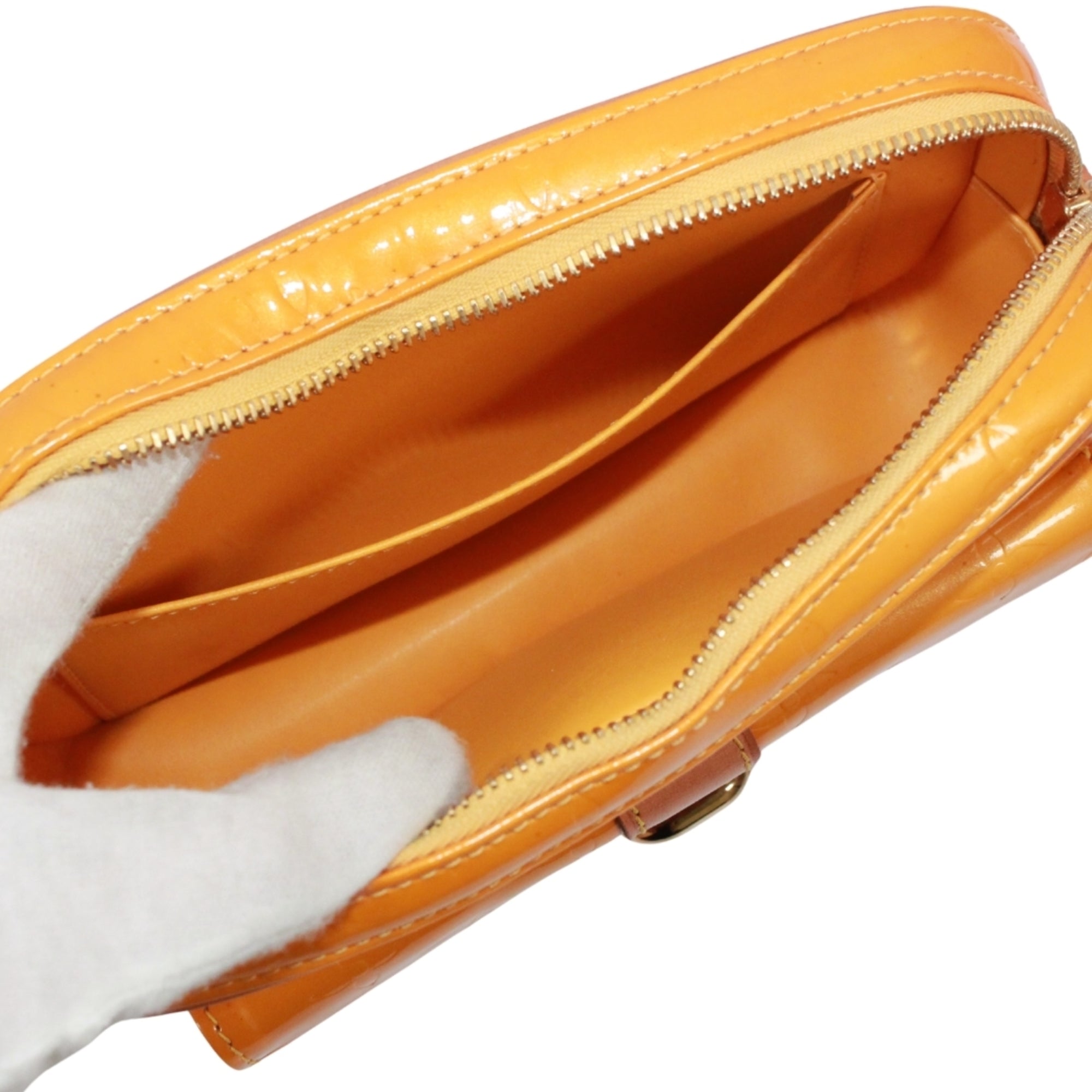 Louis Vuitton Jaune Monogram Vernis Shoulder Bag (Pre-Owned)