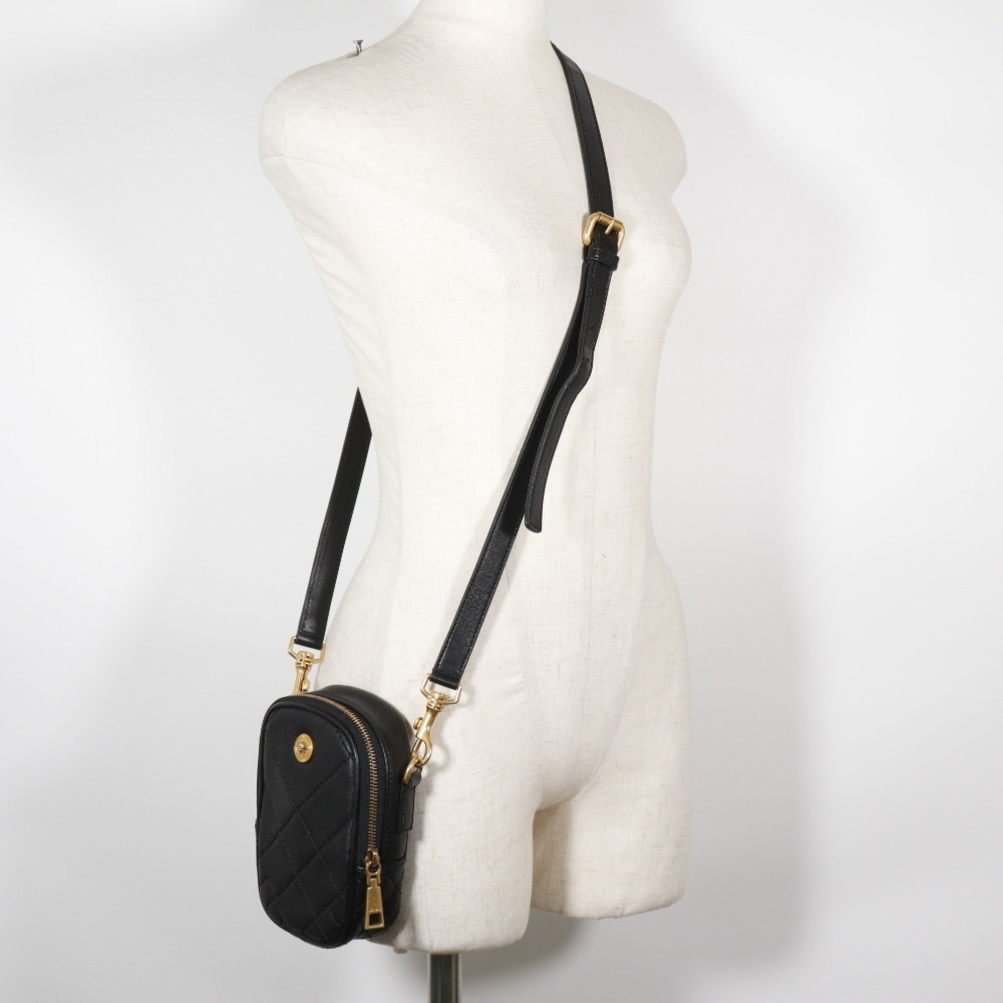Versace Black Leather Pouch Shoulder Bag (Pre-Owned)