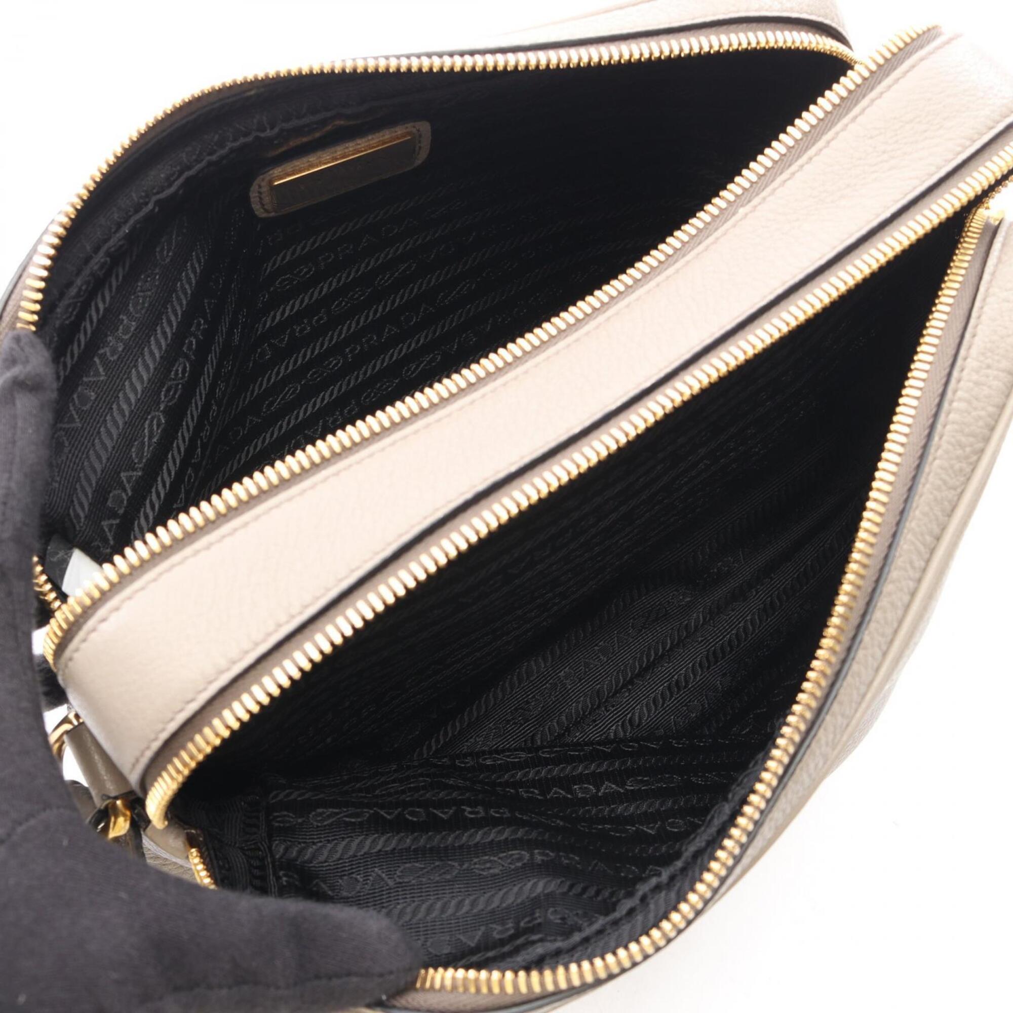 Prada Beige Leather Handbag Shoulder Bag (Pre-Owned)