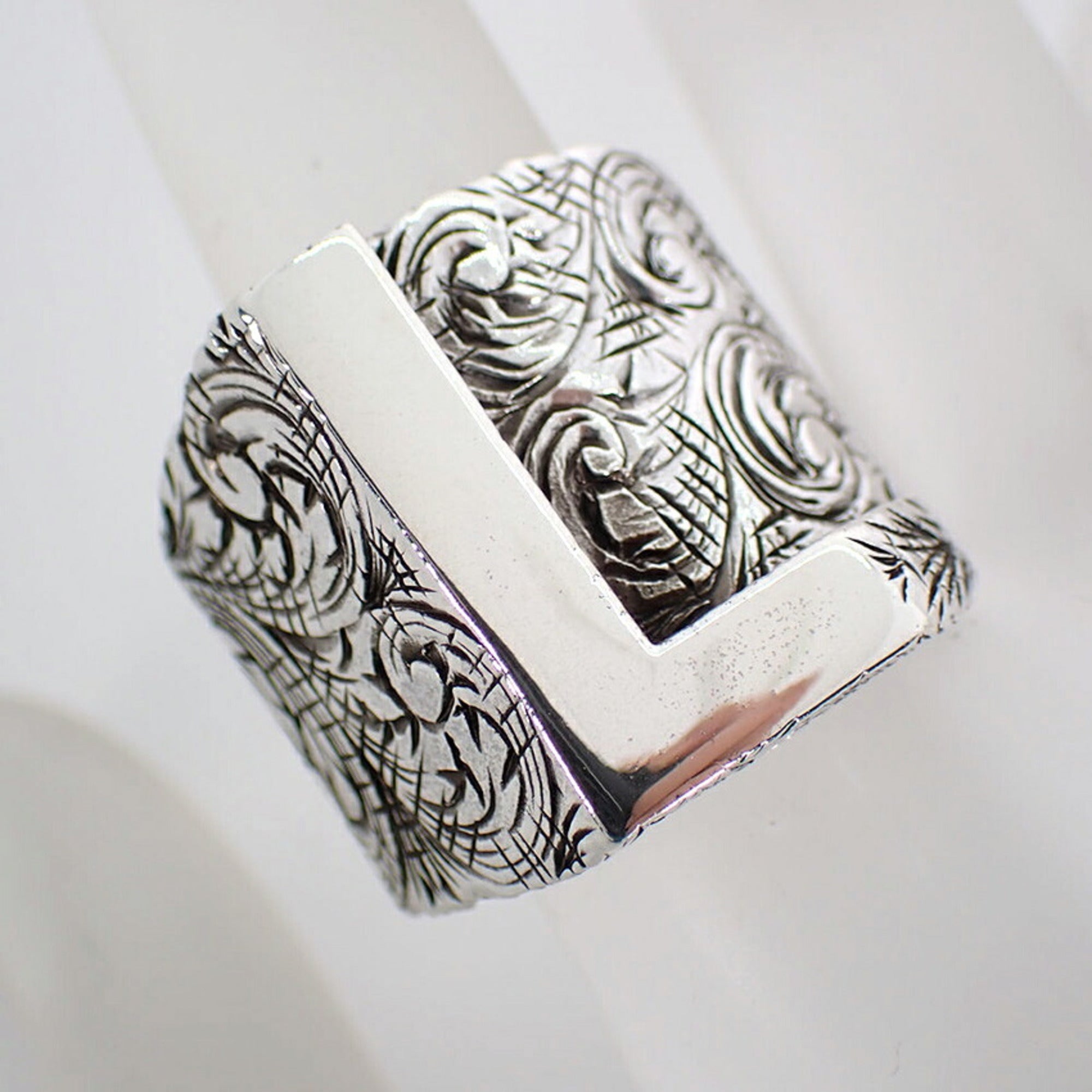 Gucci Sterling Silver 925 Band Ring (Pre-Owned)