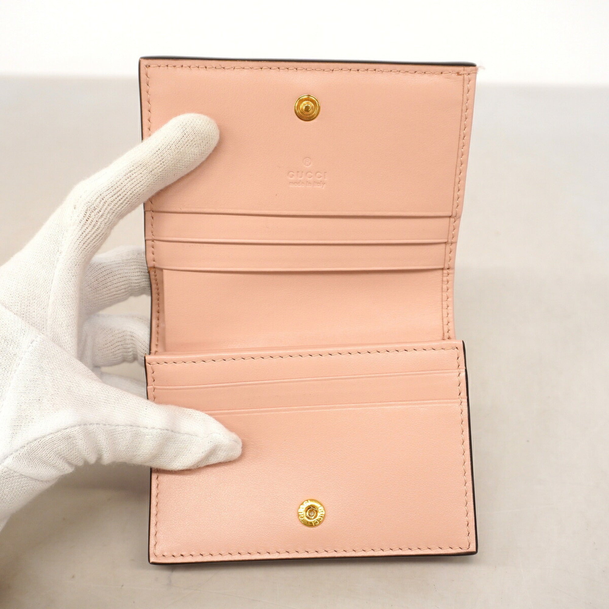 Gucci Pink Leather Wallet (Bi-Fold) (Pre-Owned)