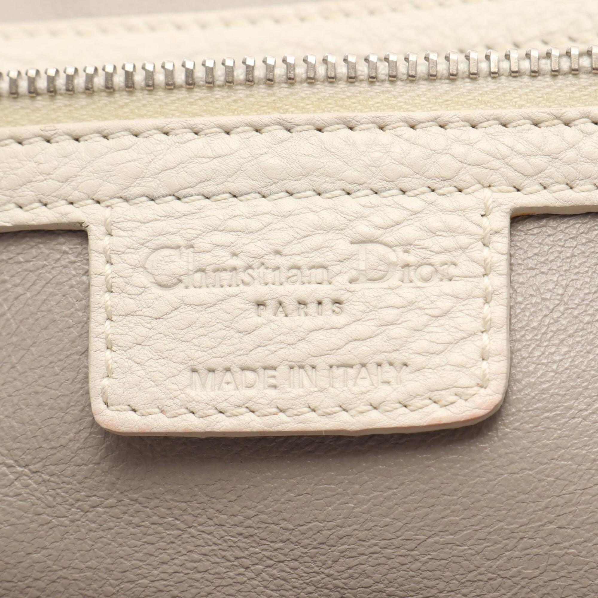 Christian Dior White Leather Handbag (Pre-Owned)