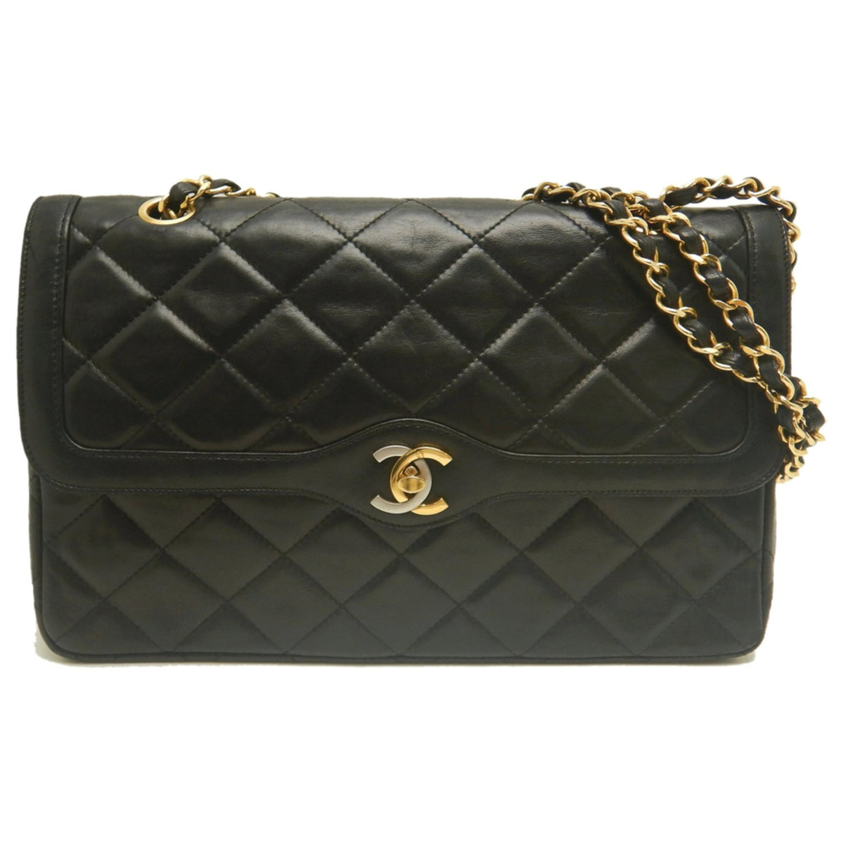 Chanel Black Leather Shoulder Bag (Pre-Owned)
