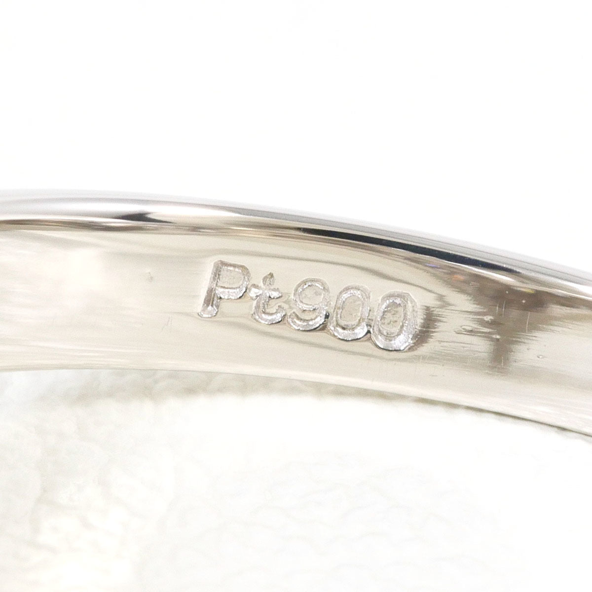 Unbranded Platinum Platinum 900 Band Ring (Pre-Owned)
