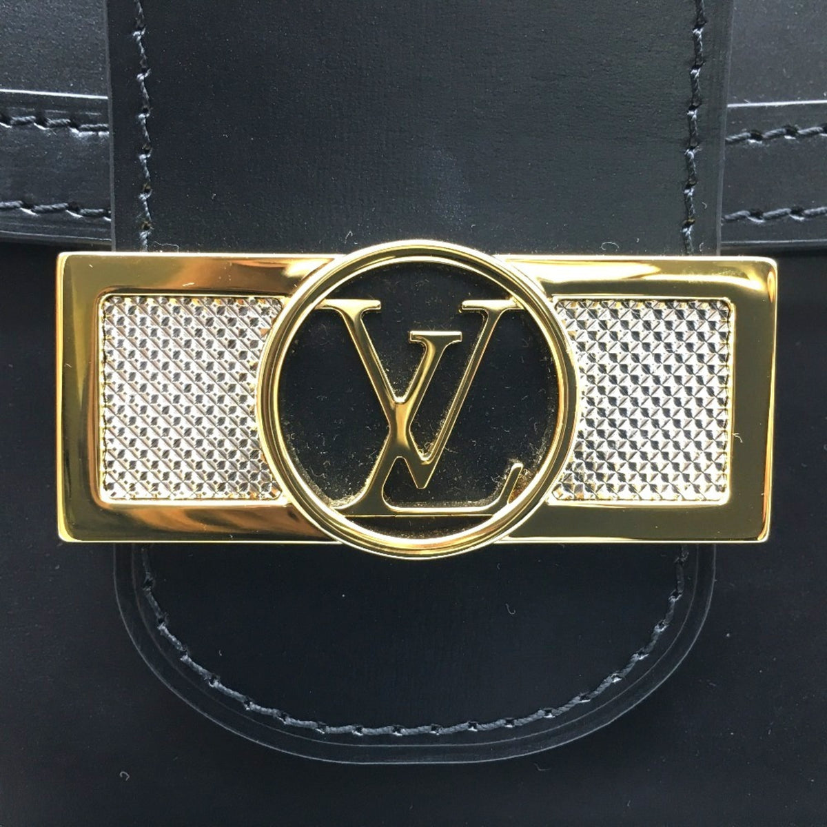 Louis Vuitton Black Noir Leather Shoulder Bag (Pre-Owned)