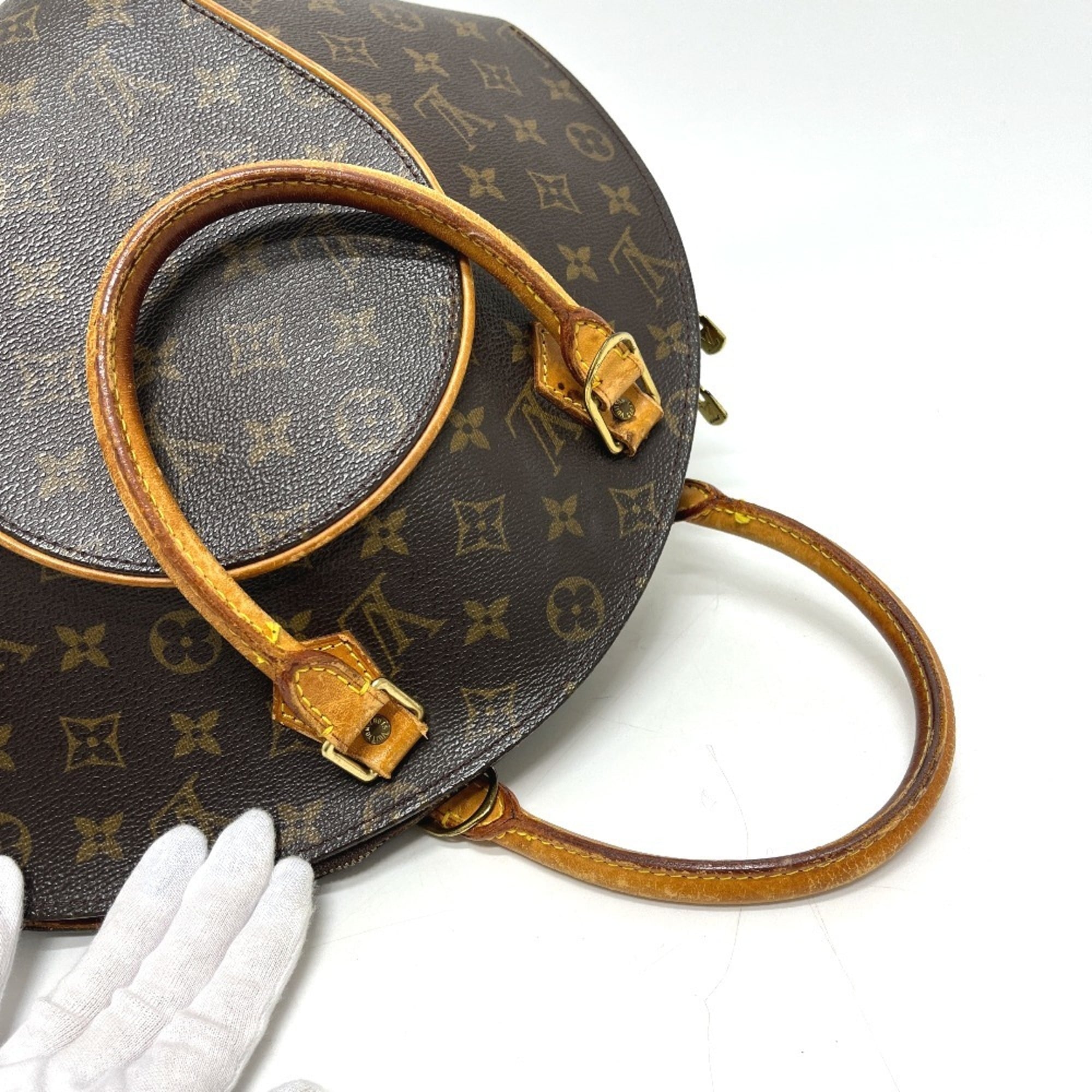 Louis Vuitton Brown Monogram Canvas Handbag (Pre-Owned)