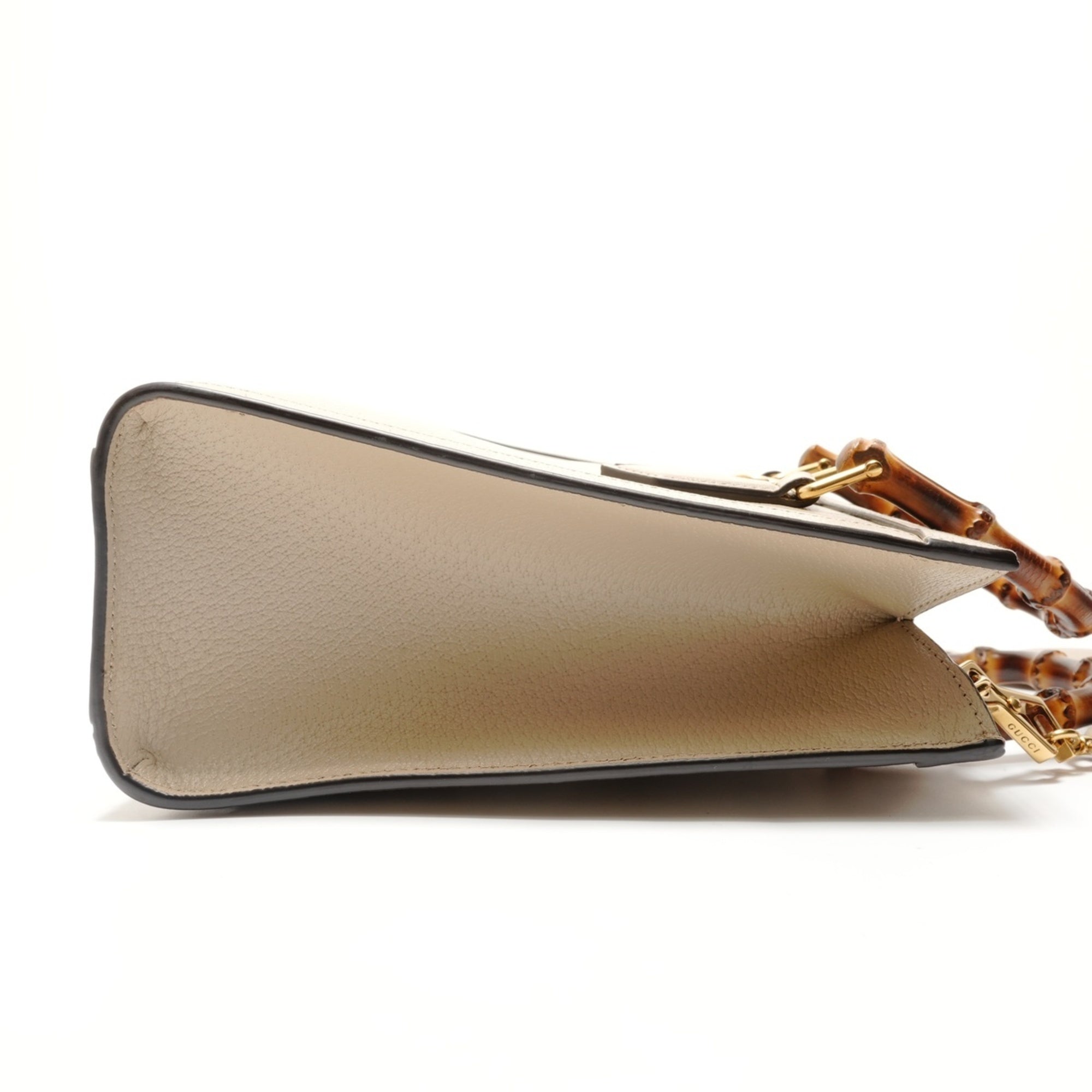 Gucci Beige Bamboo Handbag (Pre-Owned)