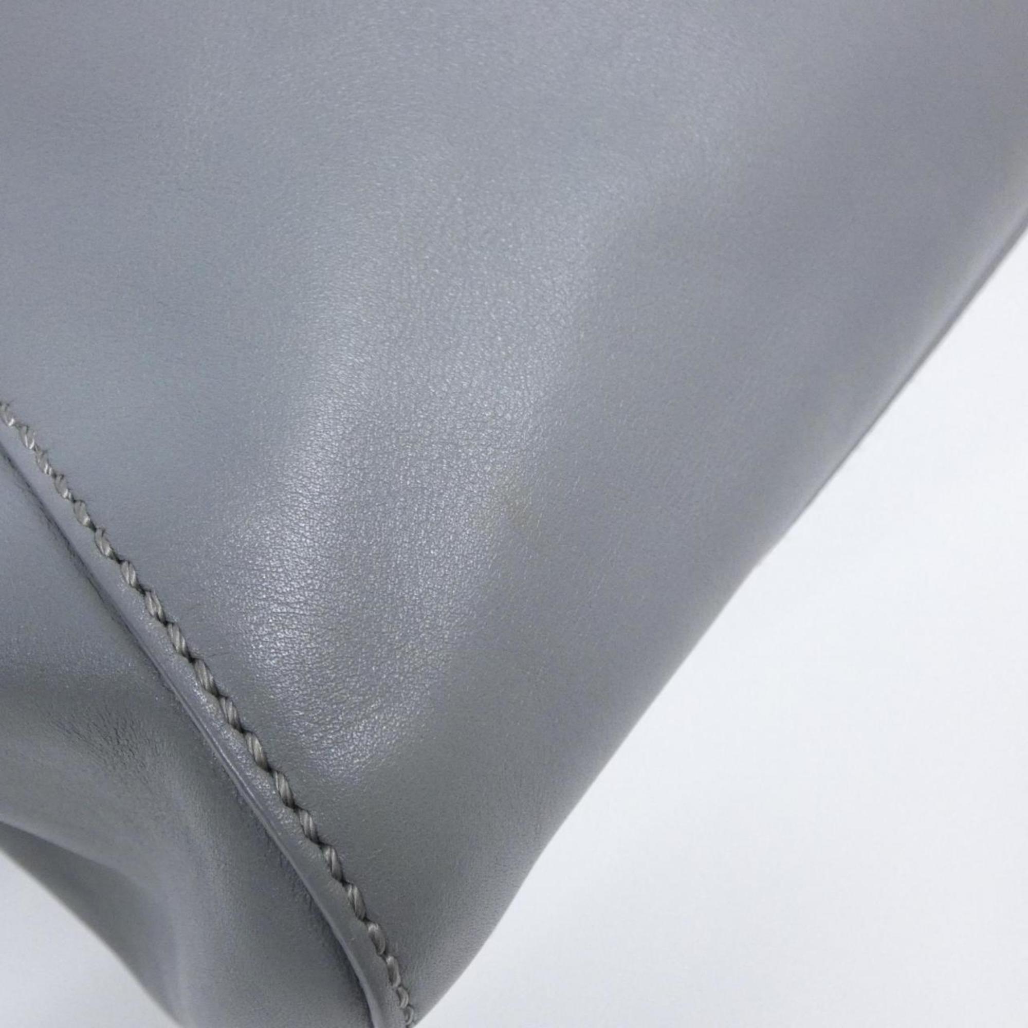 Fendi Gray Leather Handbag (Pre-Owned)