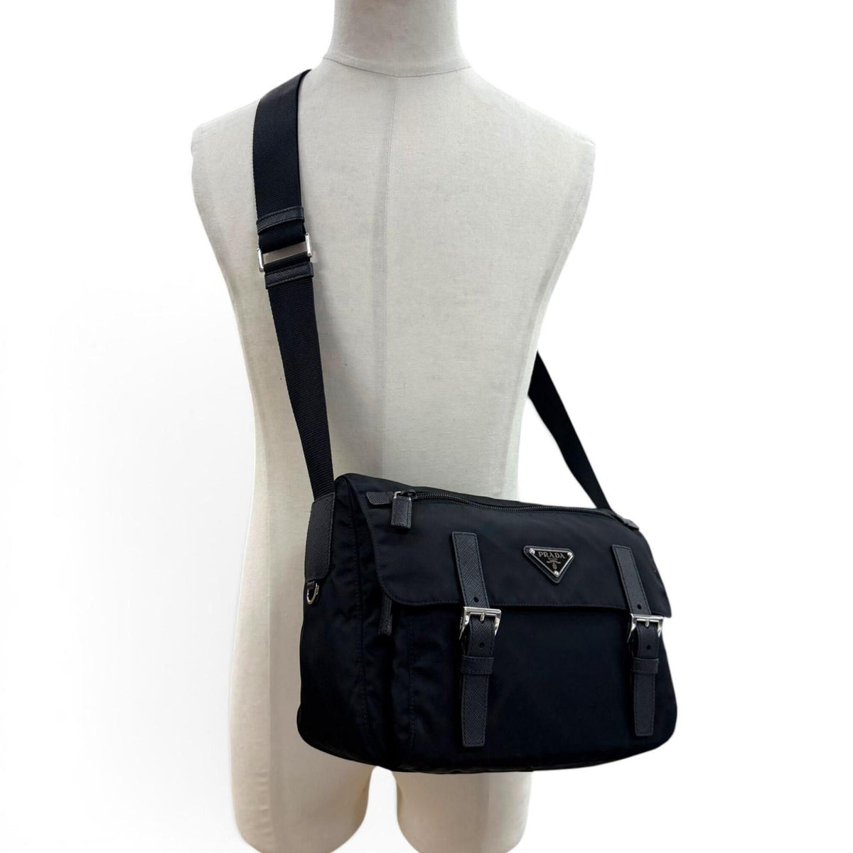 Prada Black Nylon Leather Shoulder Bag (Pre-Owned)