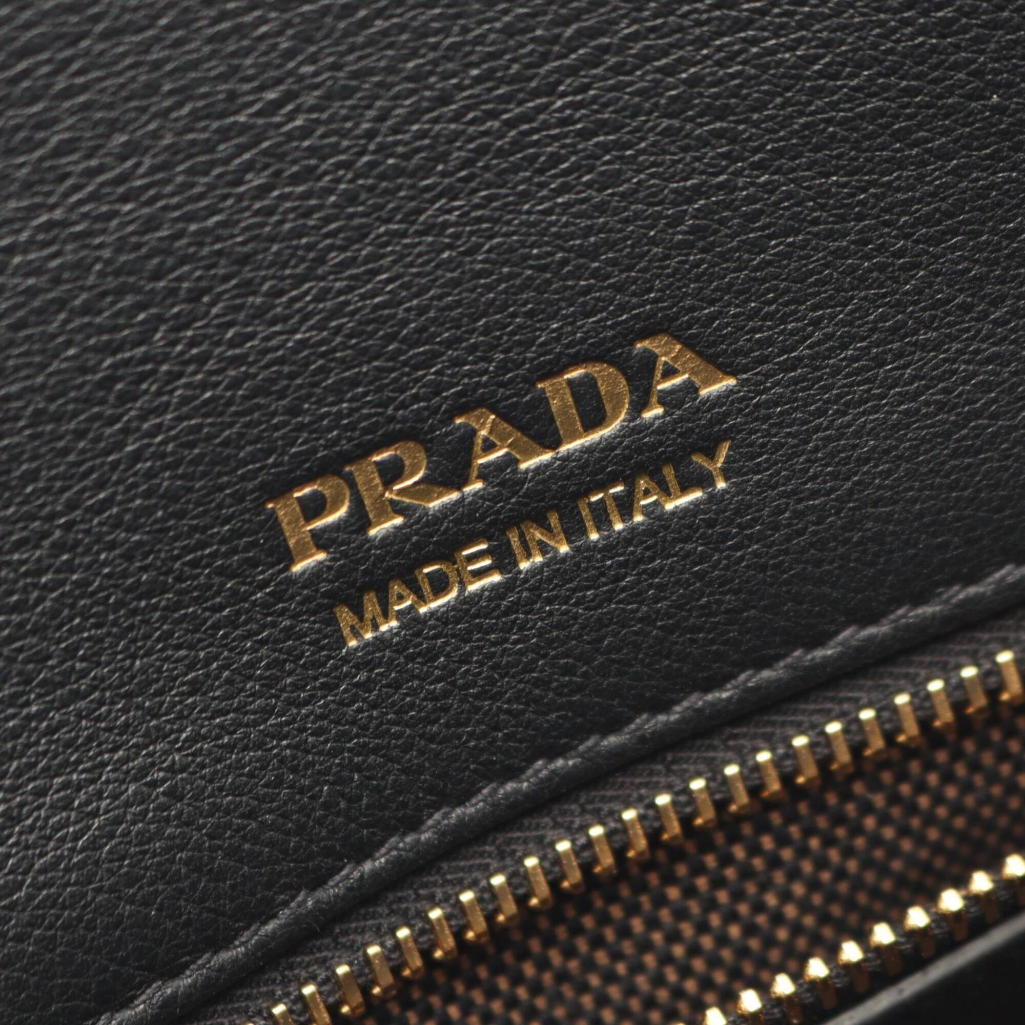 Prada Black Leather Handbag Tote Bag (Pre-Owned)
