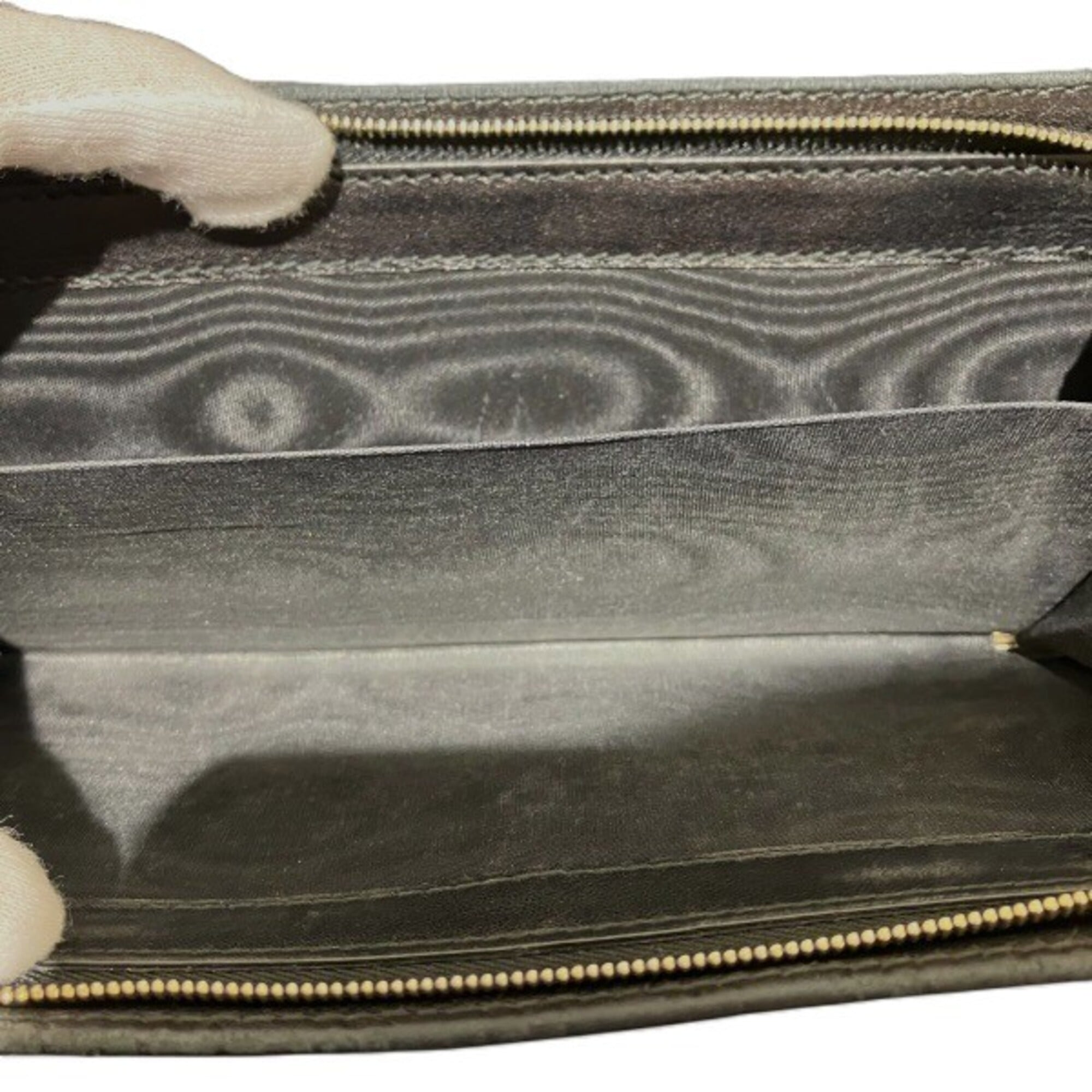 Gucci Black Leather Chain/Shoulder Wallet (Pre-Owned)