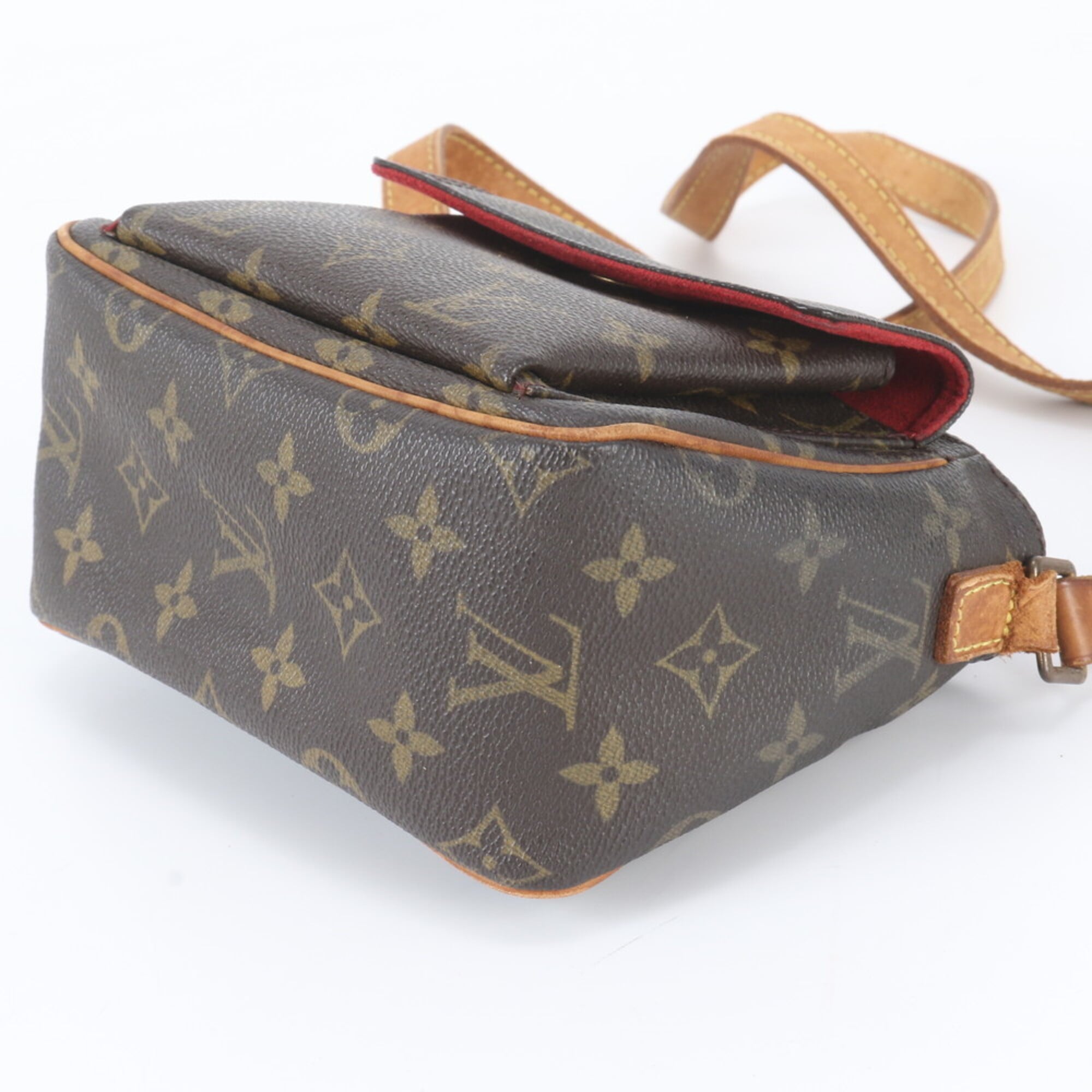 Louis Vuitton Monogram Brown Leather Coated Canvas Shoulder Bag (Pre-Owned)