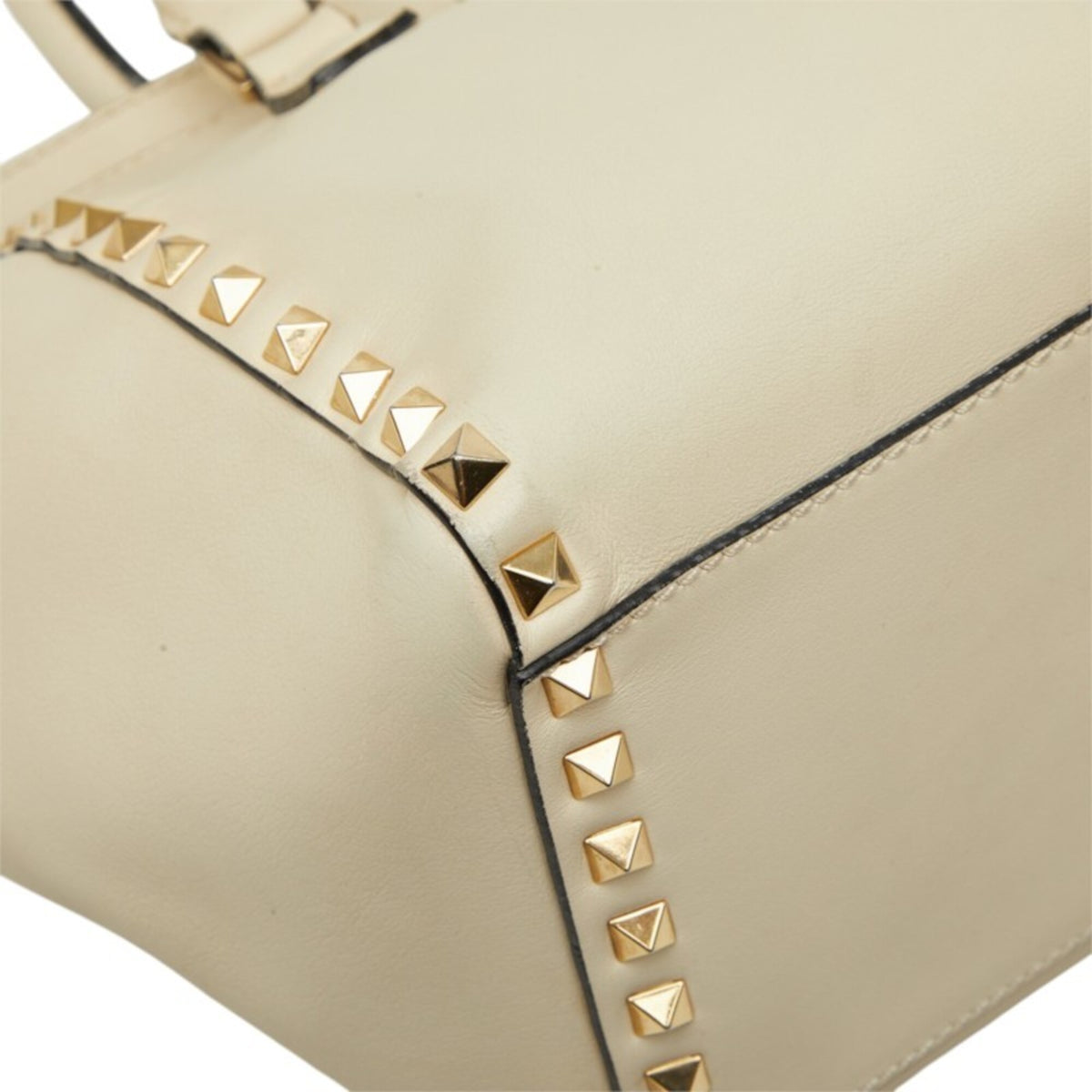 Valentino Off-White Leather Handbag Shoulder Bag (Pre-Owned)