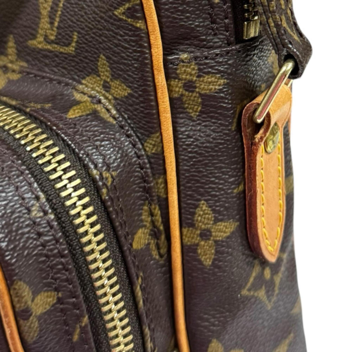Louis Vuitton Brown Monogram Shoulder Bag (Pre-Owned)