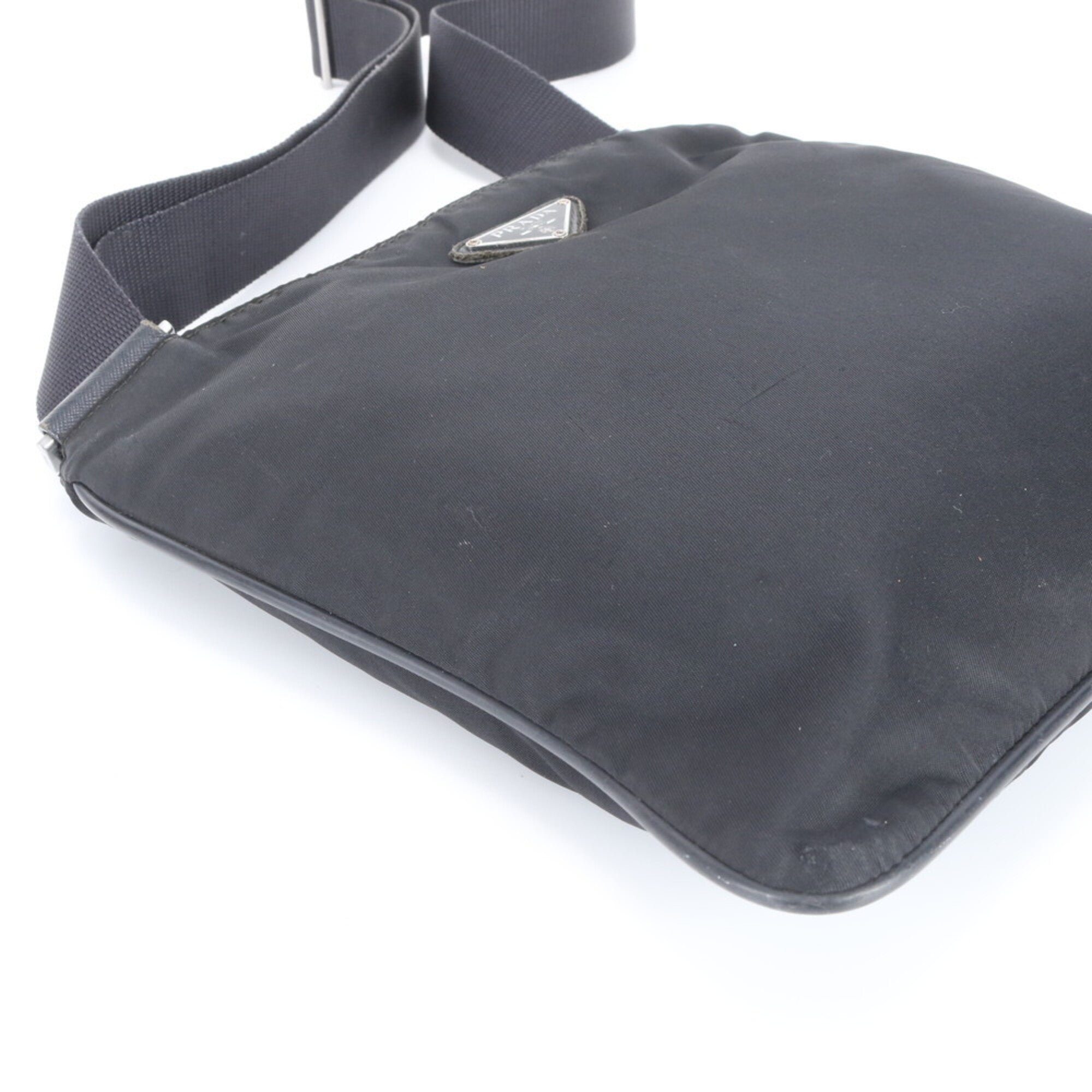 Prada Black Nylon Shoulder Bag (Pre-Owned)