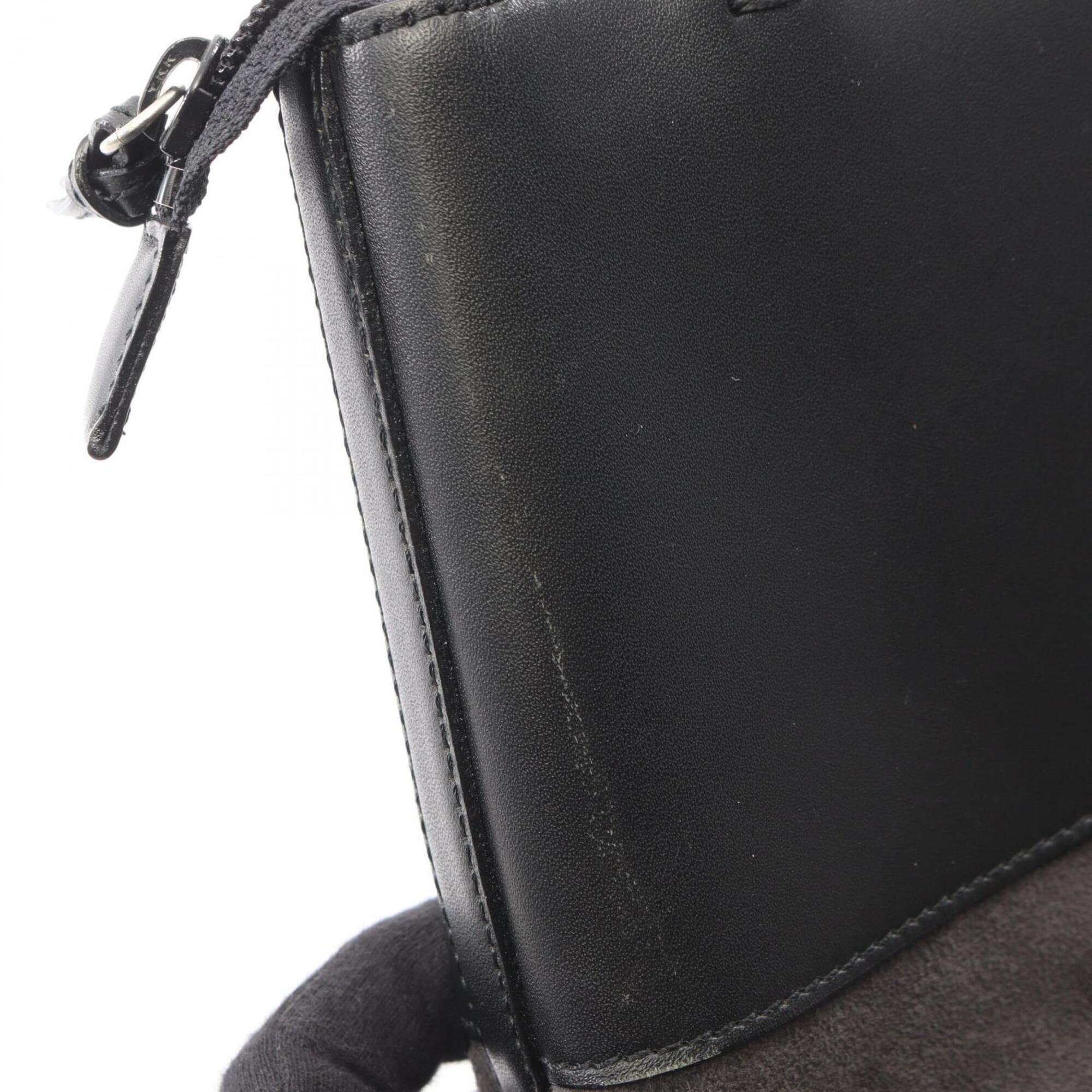 Burberry Black Leather Suede Handbag (Pre-Owned)