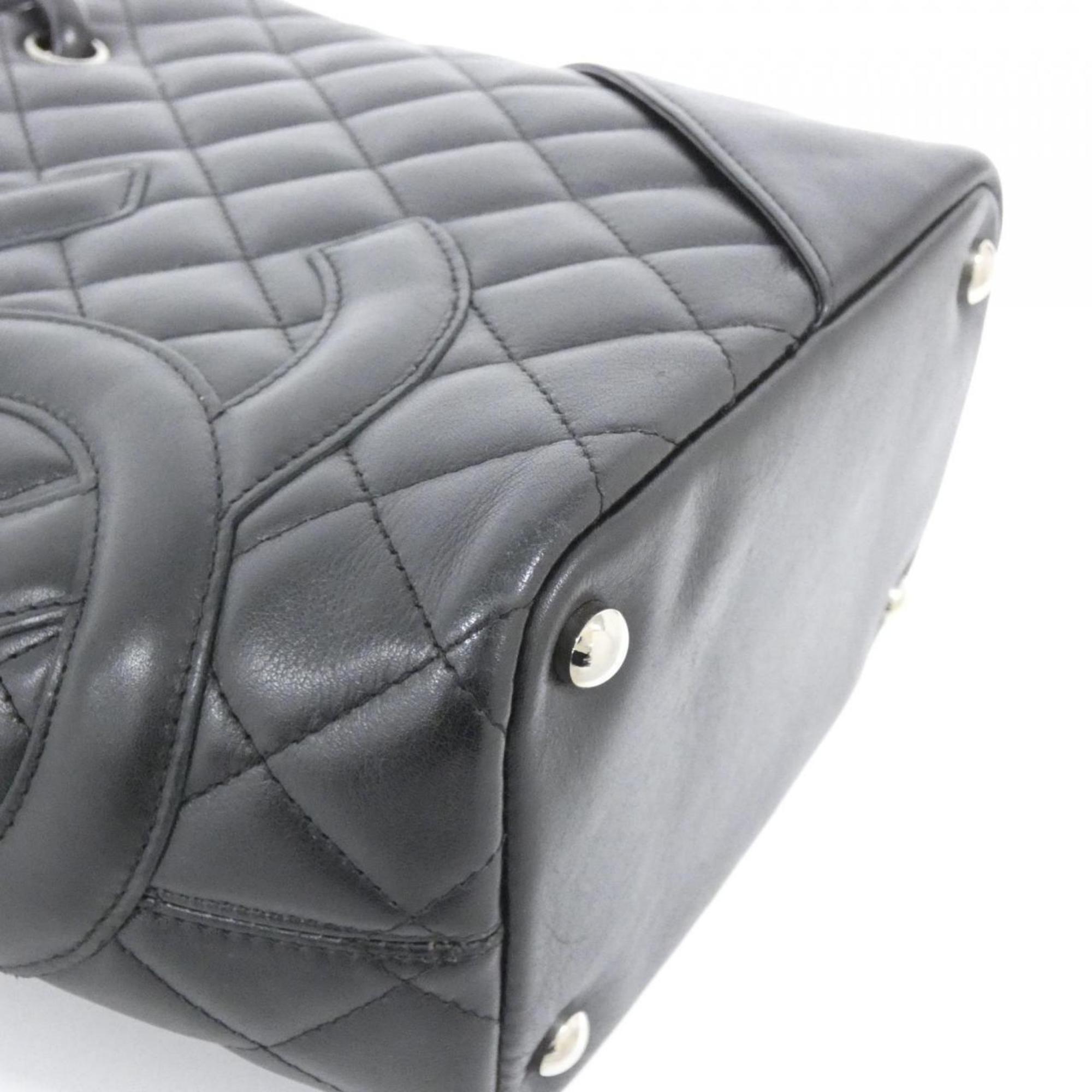 Chanel Black Leather Handbag (Pre-Owned)