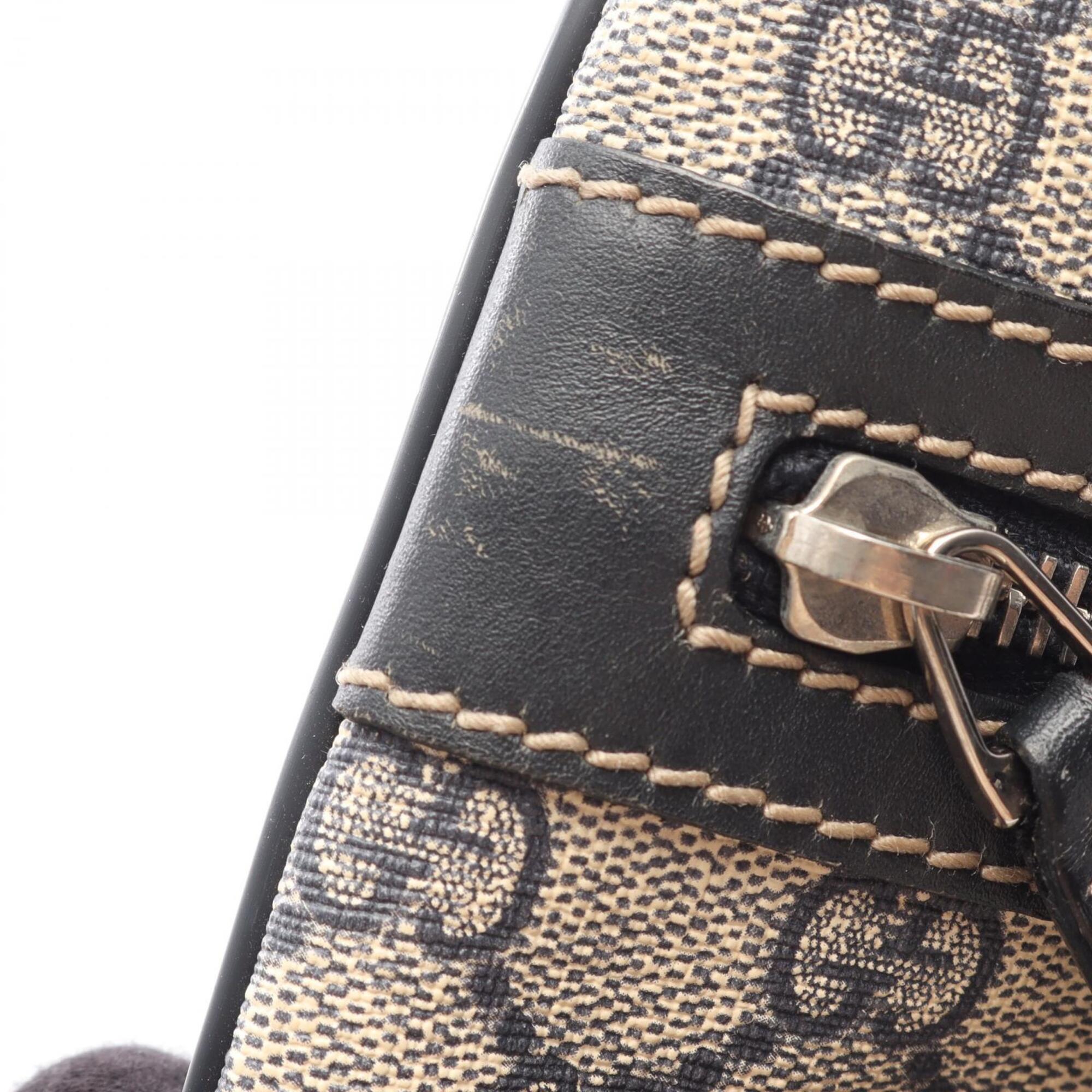 Gucci Ivory Navy Gg Supreme Leather Shoulder Bag (Pre-Owned)