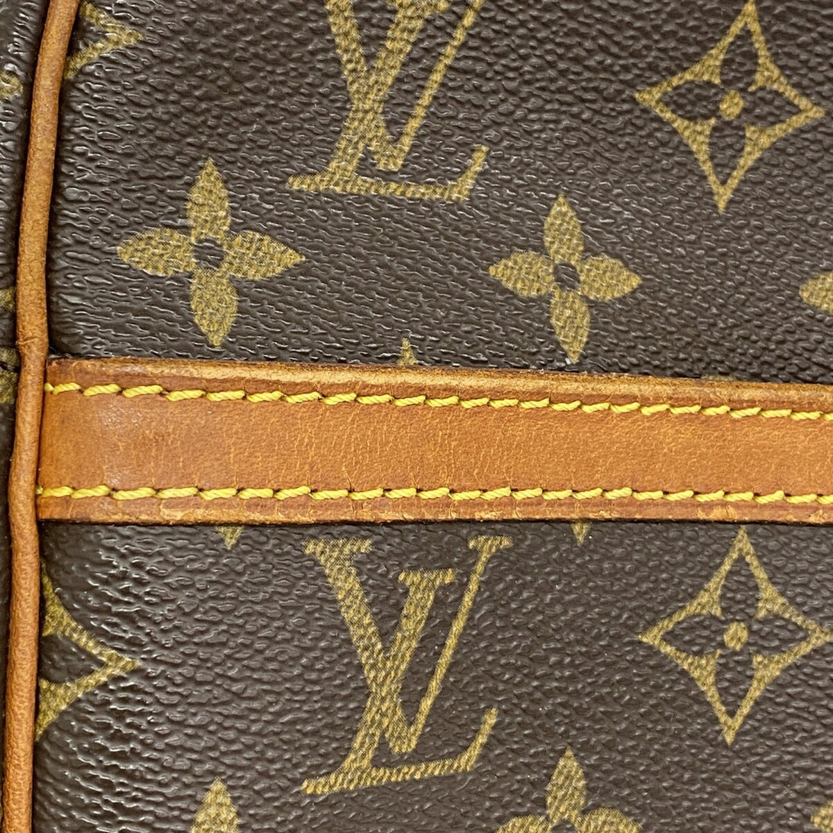 Louis Vuitton Brown Shoulder Bag (Pre-Owned)