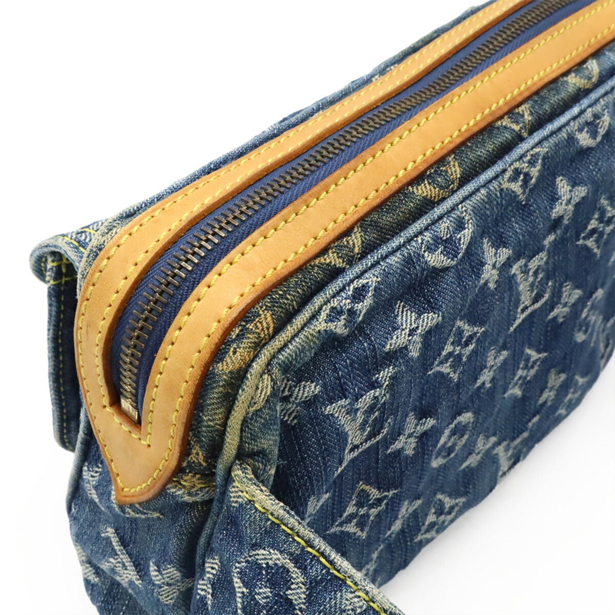 Louis Vuitton Blue Monogram Denim Fanny Pack Shoulder Bag (Pre-Owned)