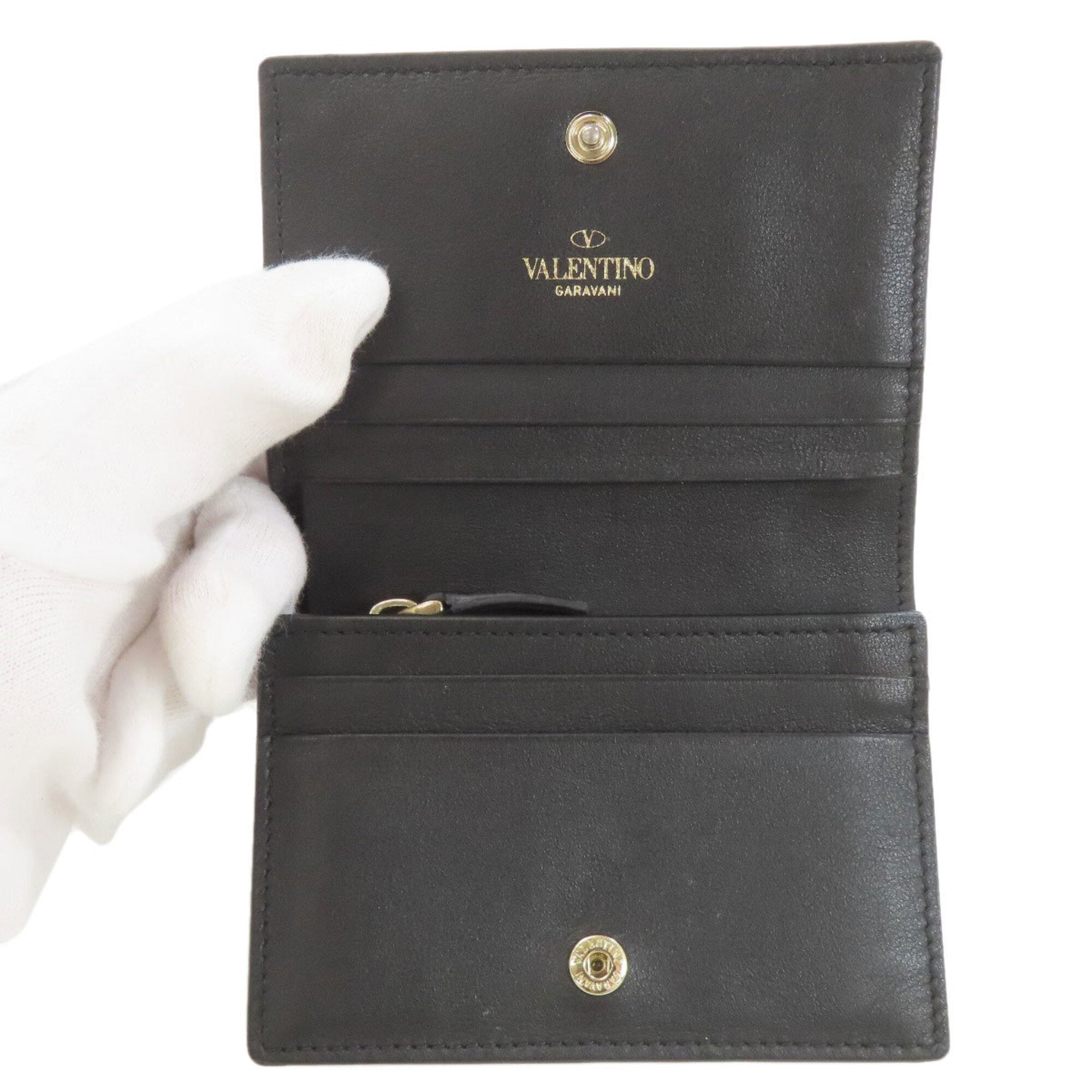 Valentino Garavani Black Leather Wallet (Bi-Fold) (Pre-Owned)