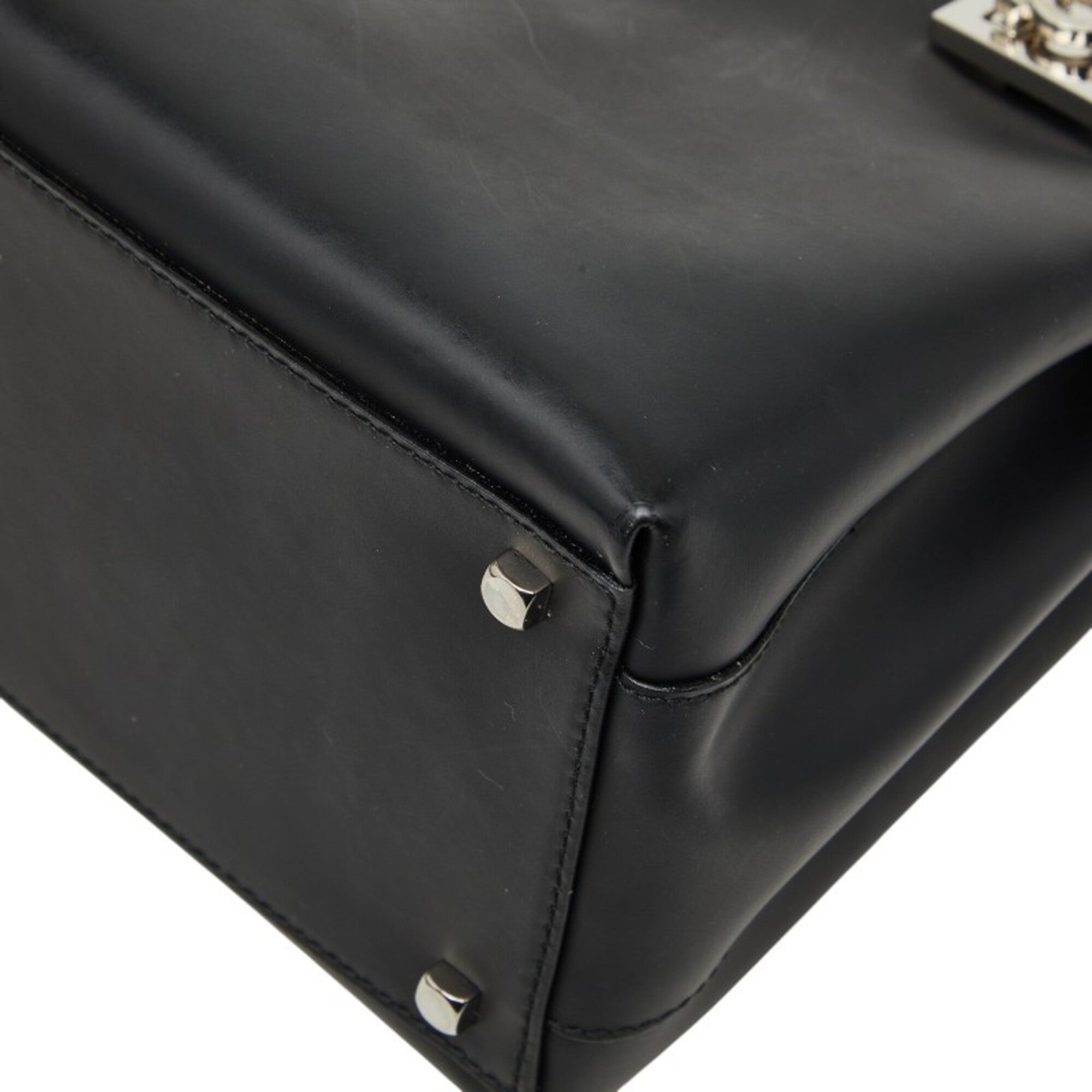 Salvatore Ferragamo Black Leather Handbag (Pre-Owned)