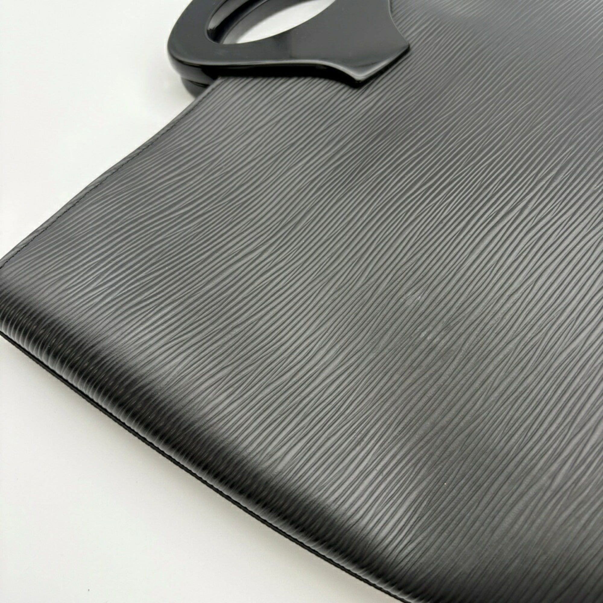 Louis Vuitton Black Noir Leather (Pre-Owned)