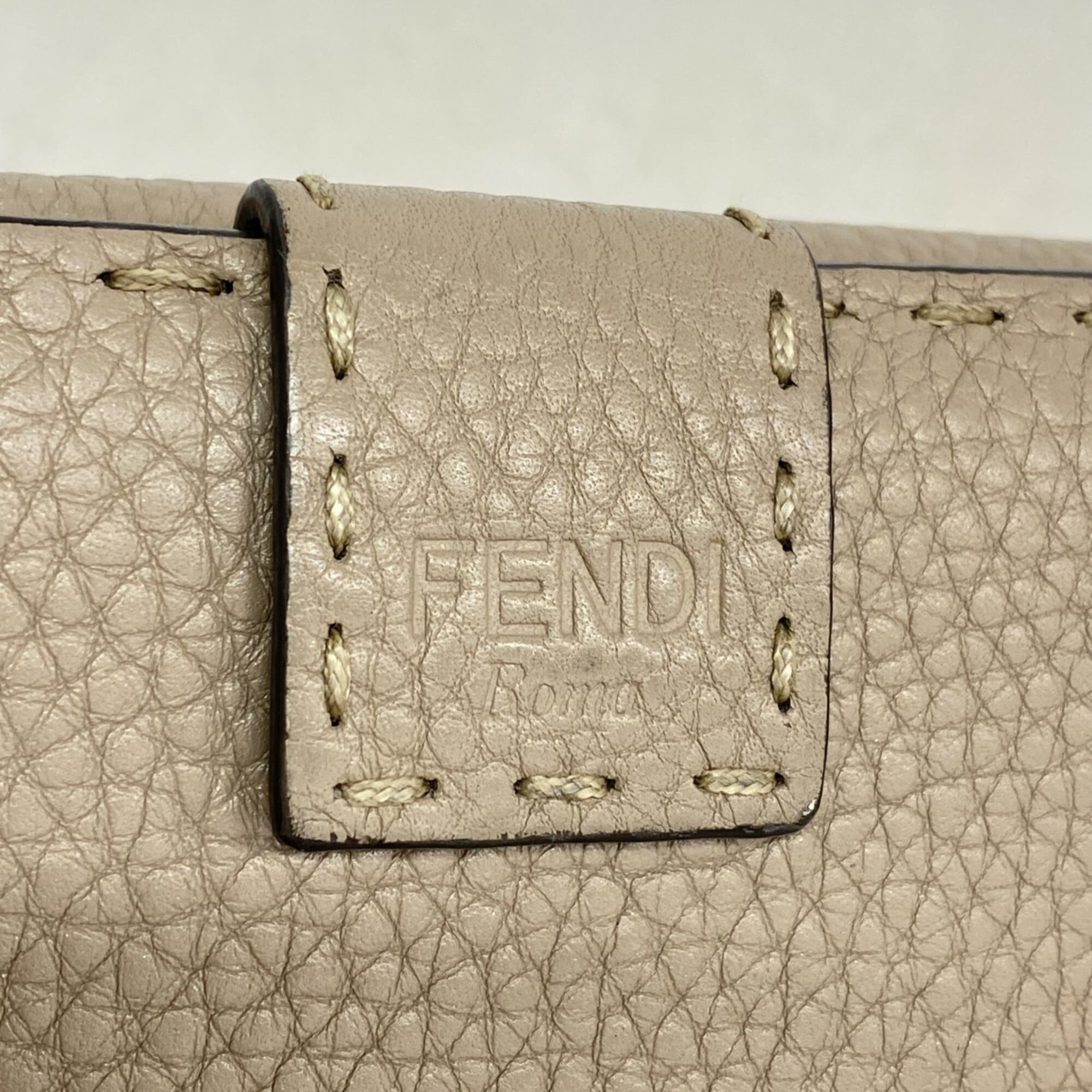 Fendi Beige Leather Long Wallet (Bi-Fold) (Pre-Owned)