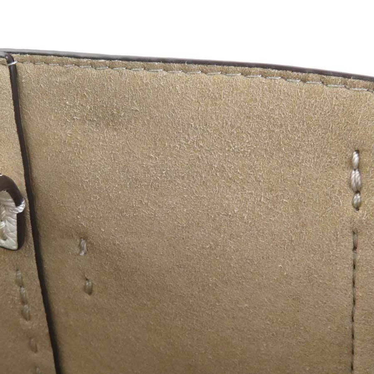 Tory Burch Ivory Leather Handbag (Pre-Owned)