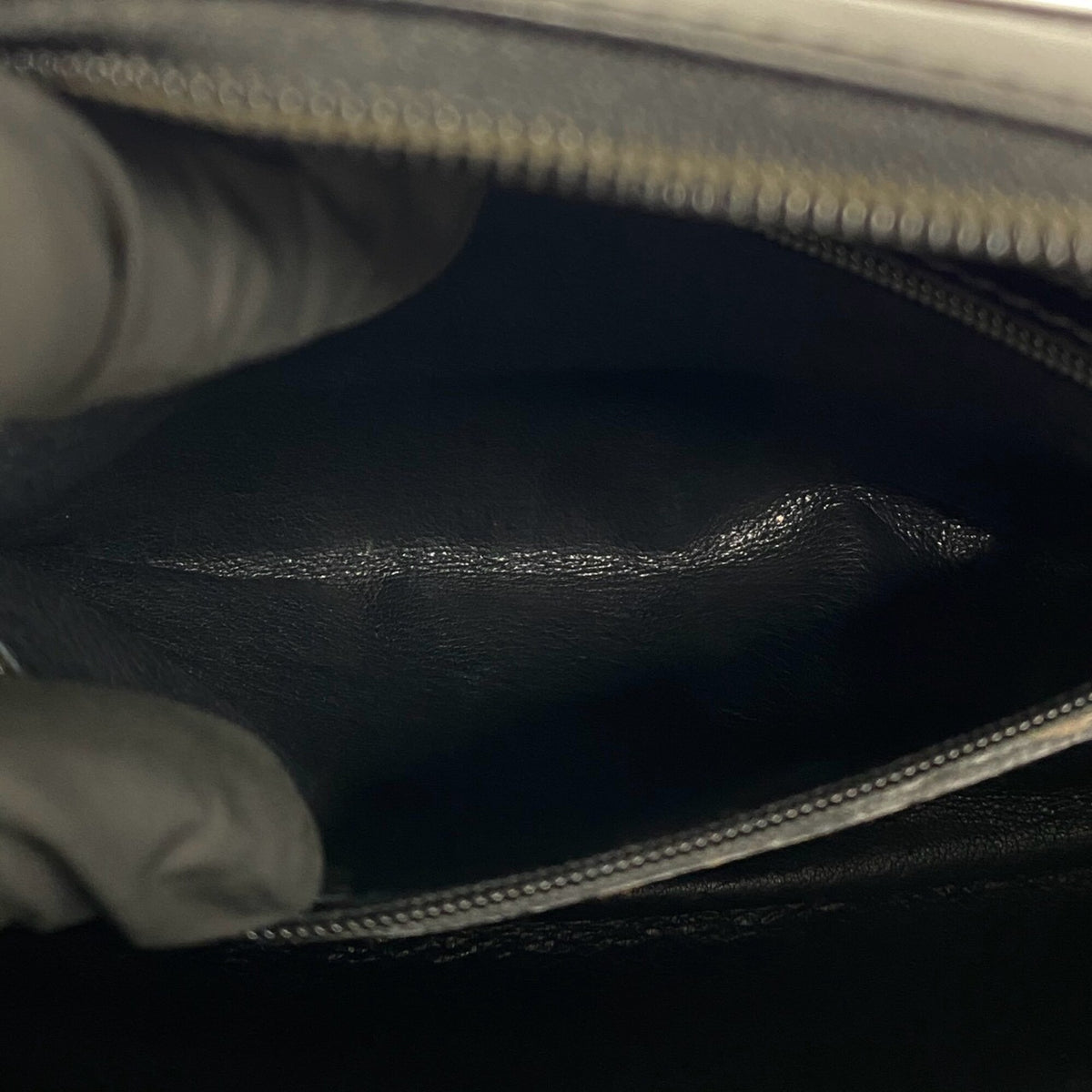 Gucci Black Leather Pochette Shoulder Bag (Pre-Owned)