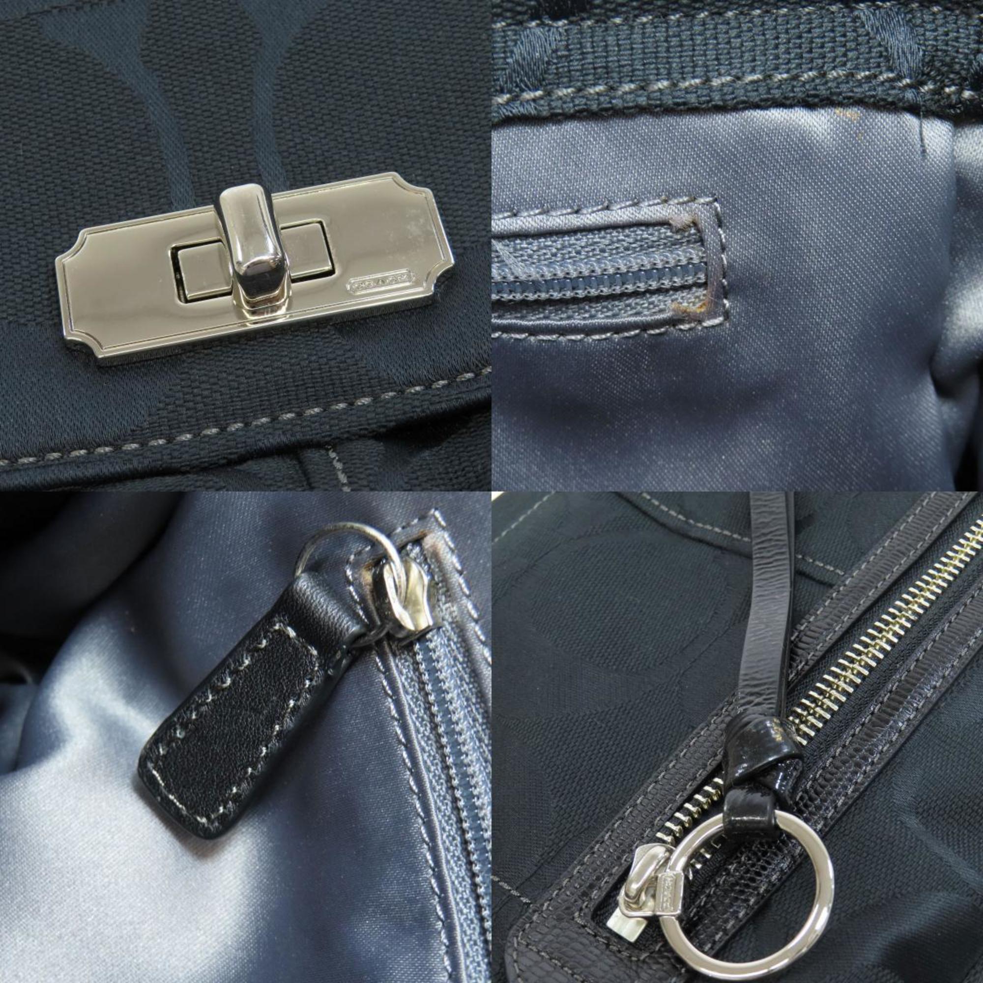 Coach Black Canvas Shoulder Bag (Pre-Owned)